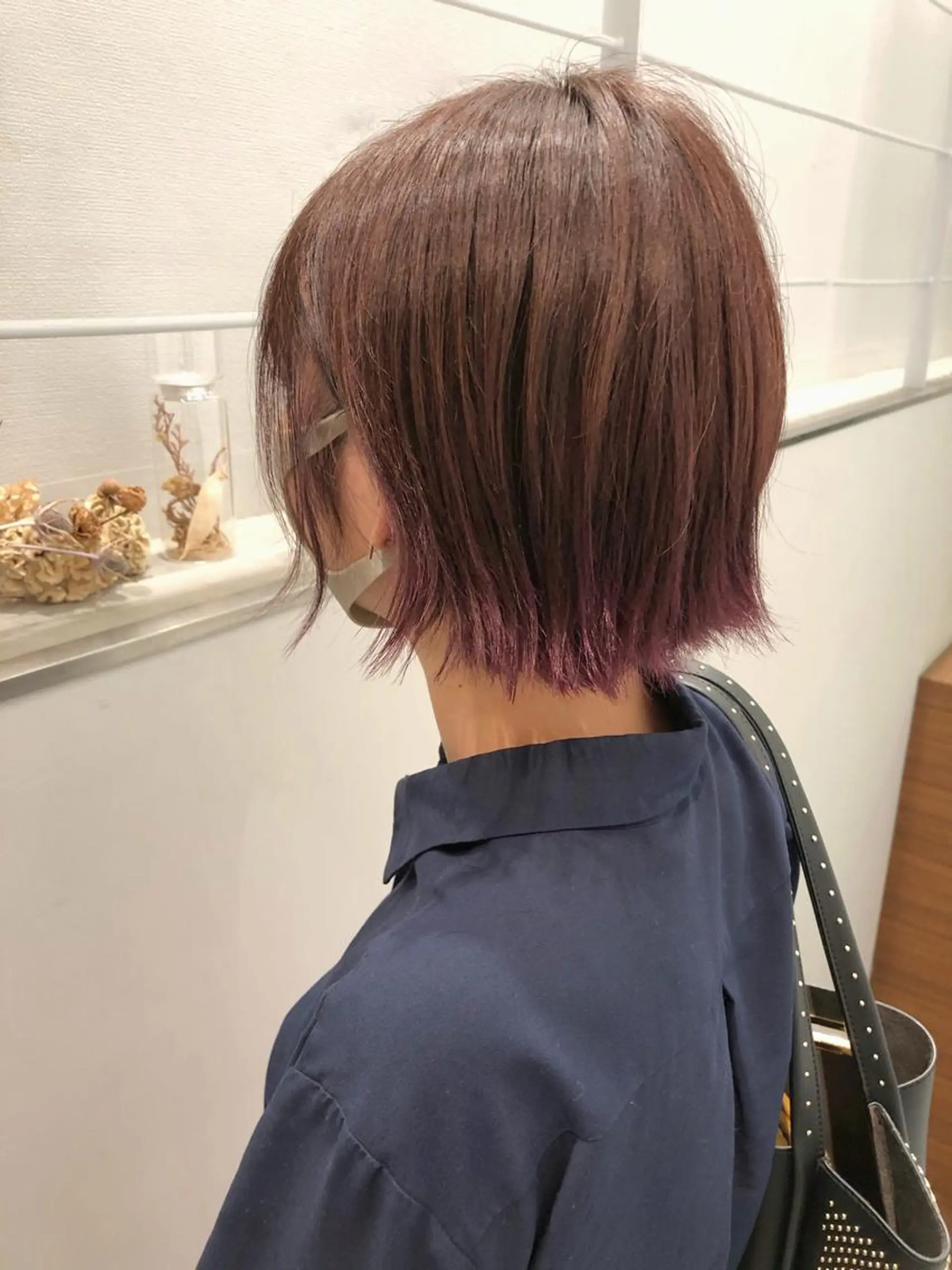 ショート カラー ボブ 柏木 彩花のヘアスタイル