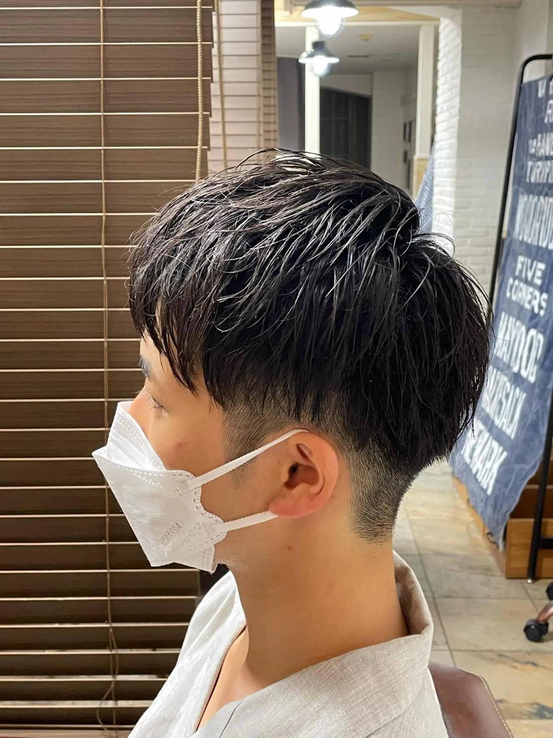 メンズ マッシュ カット 榎戸 怜真のヘアスタイル