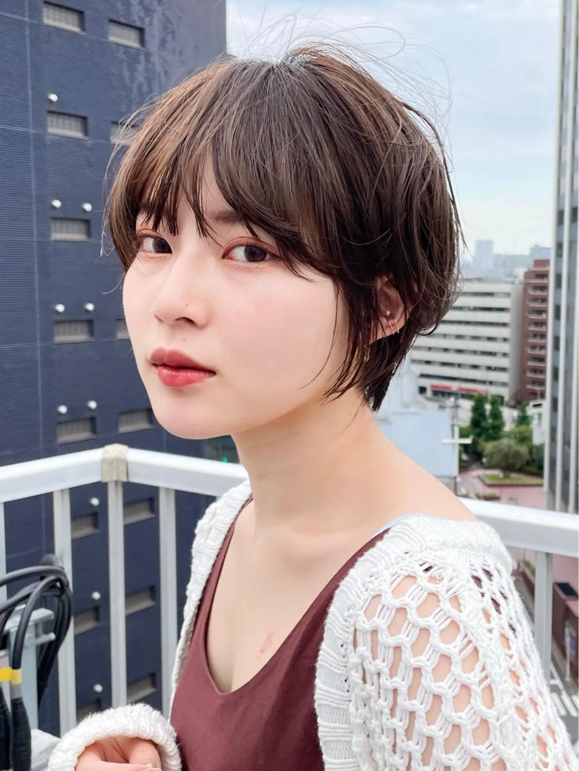 ショート ショートヘア くすみカラー、大場猛のヘアスタイル