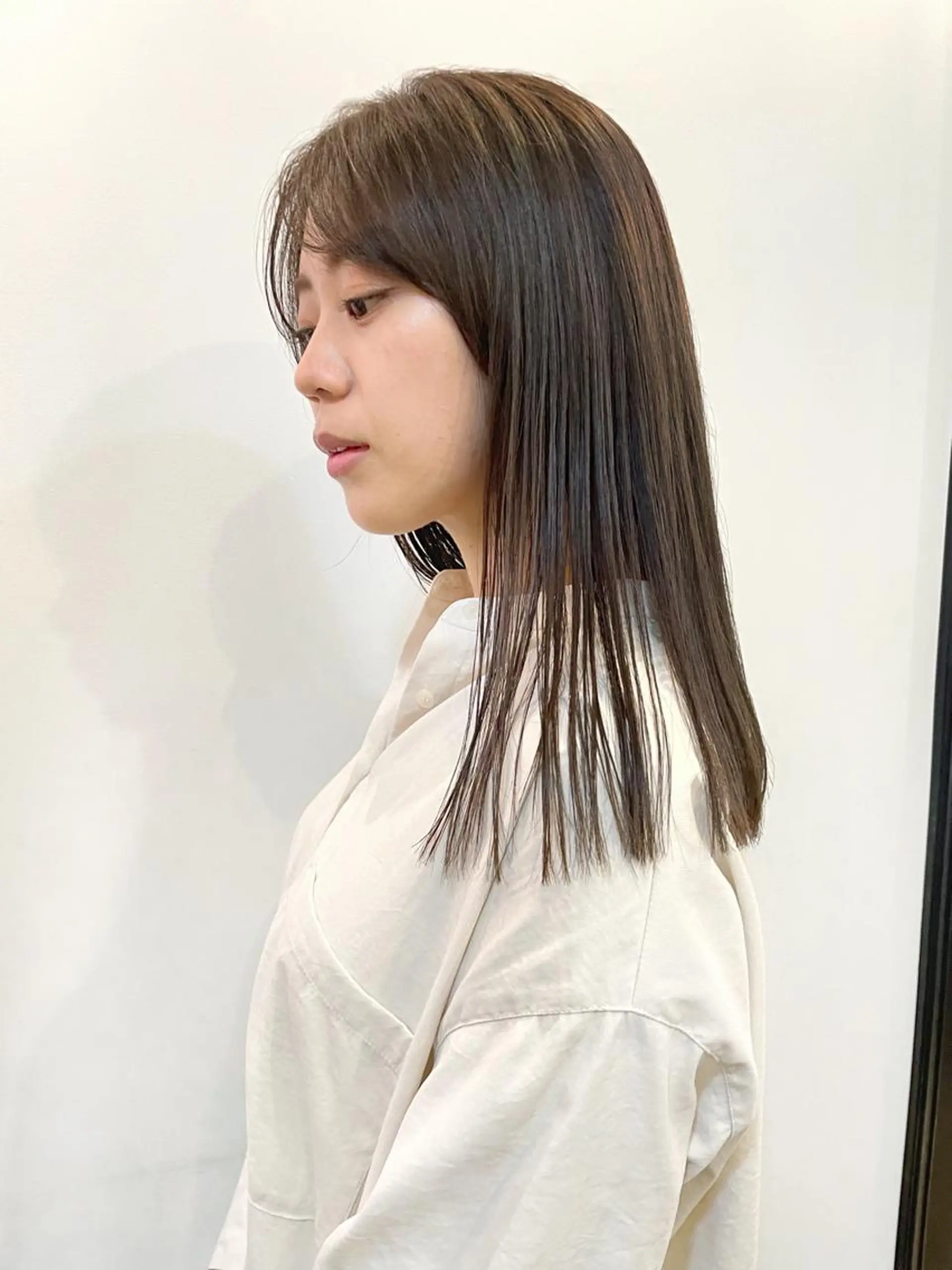 ミディアム カラー ブラウンカラー カット トリートメント HIROKI ” stylistのヘアスタイル