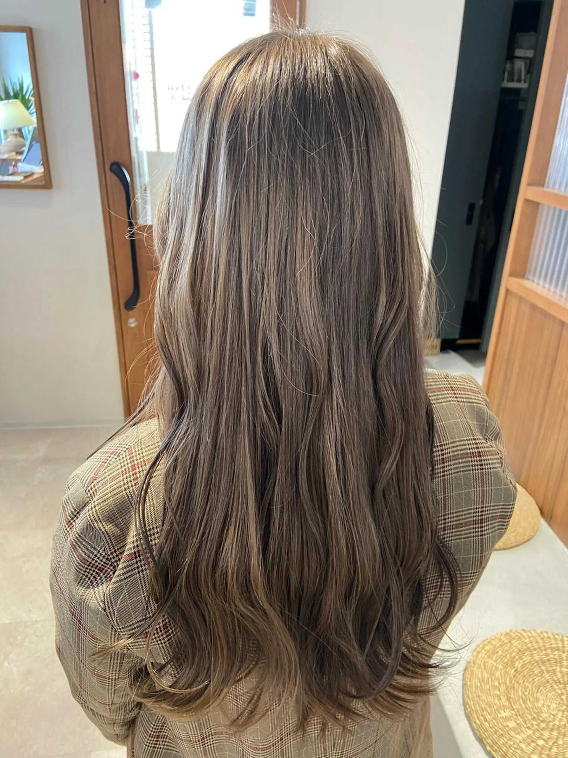 ロング カット ヘアカラー トリートメント EIGHT奥野 心太のヘアスタイル