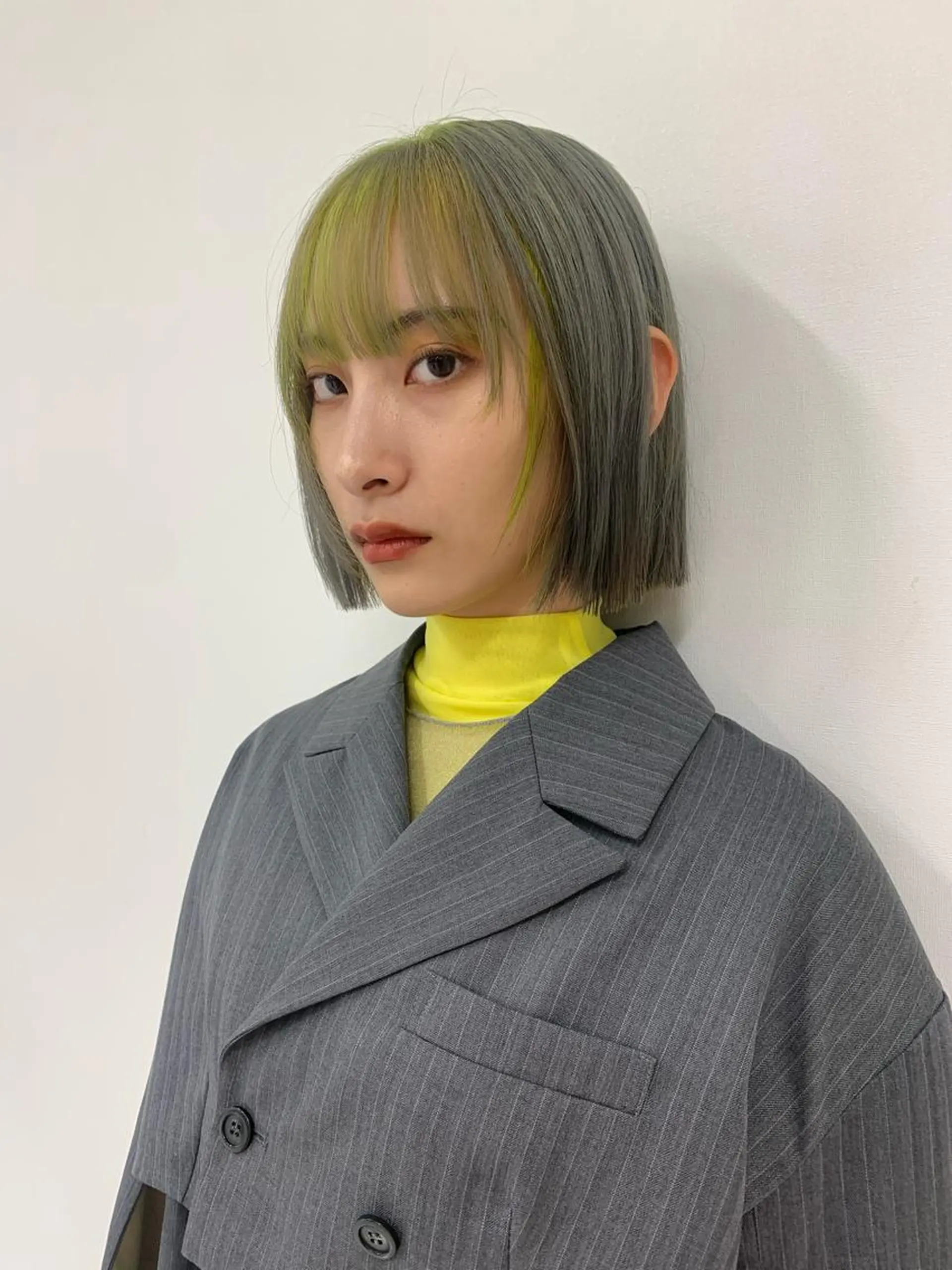 ショート カラー 美髪・シールエクステ ホソタニリョウコのヘアスタイル