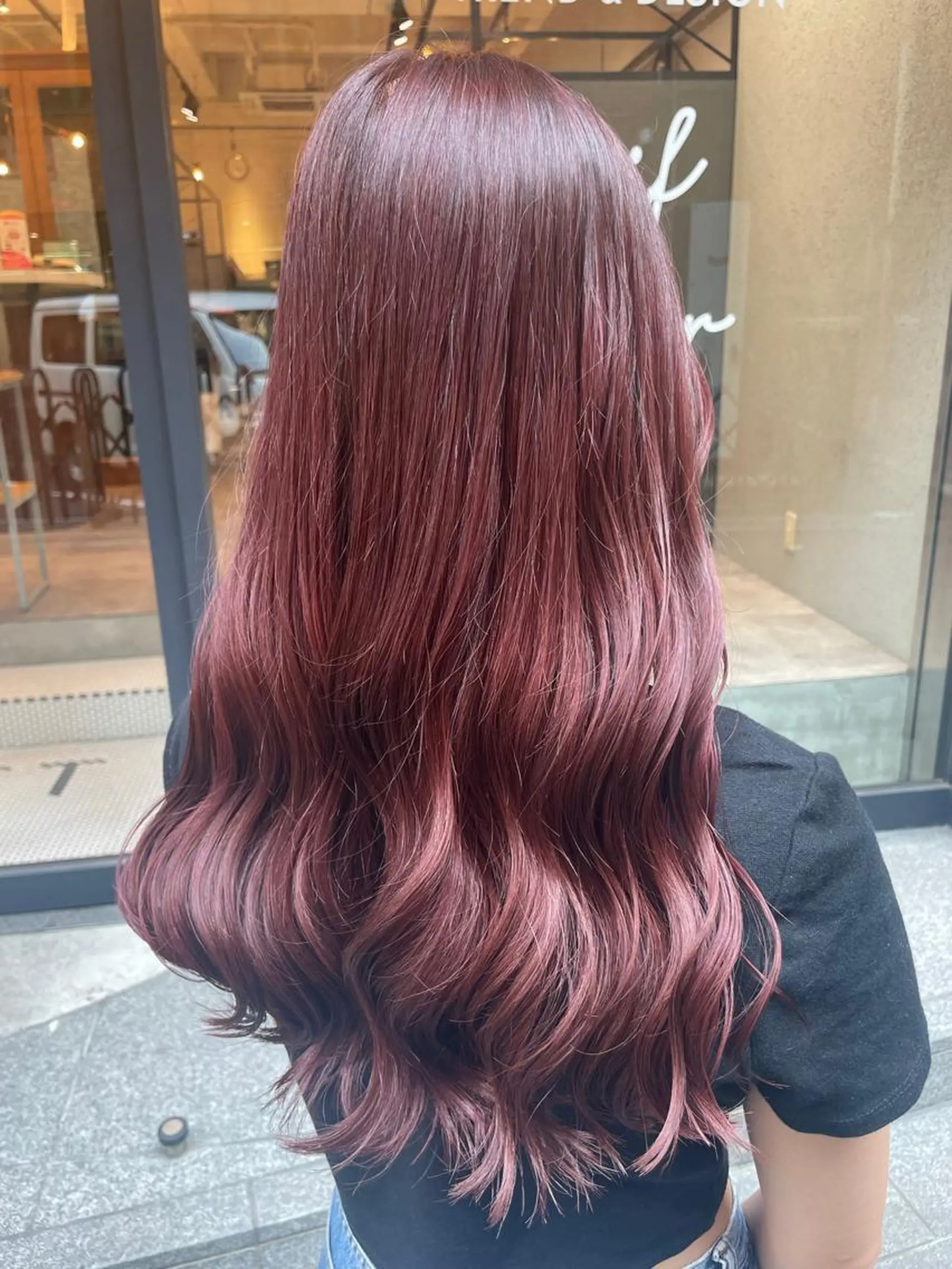 ロング 横山 菜摘のヘアスタイル