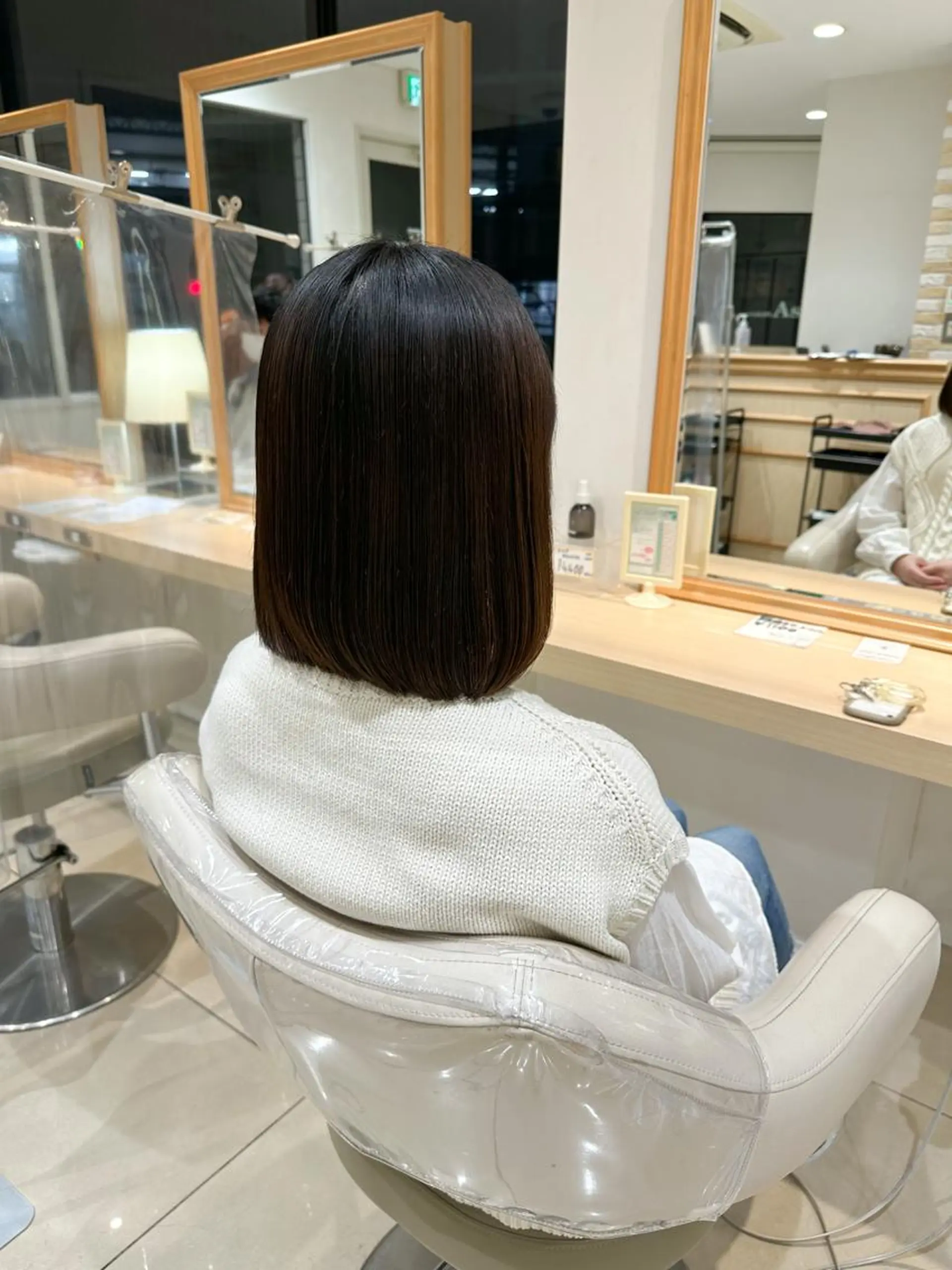 ミディアム カット 縮毛矯正 トリートメント 美髪⭐︎髪質改善 井上　康司のヘアスタイル