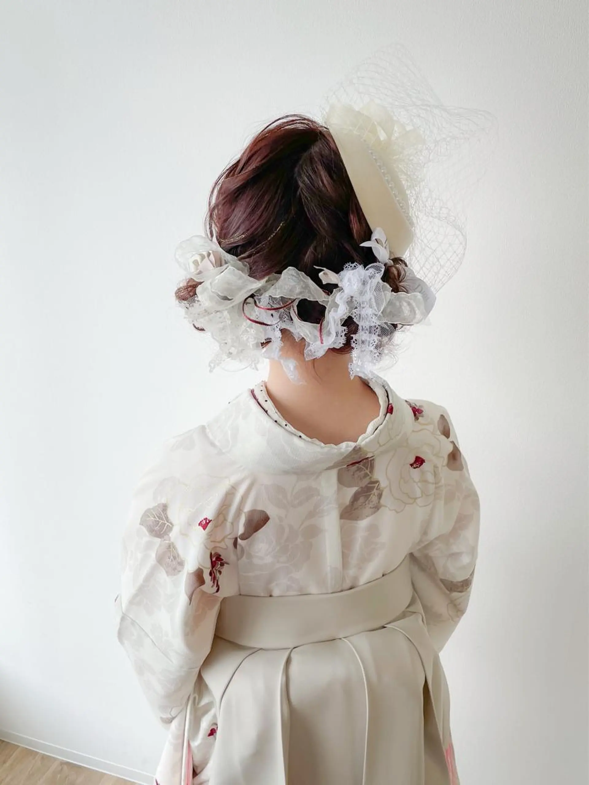 ロング カラー ヘアアレンジ 卒業式のヘアスタイル autre所属・大久保 ひでなりのヘアスタイル