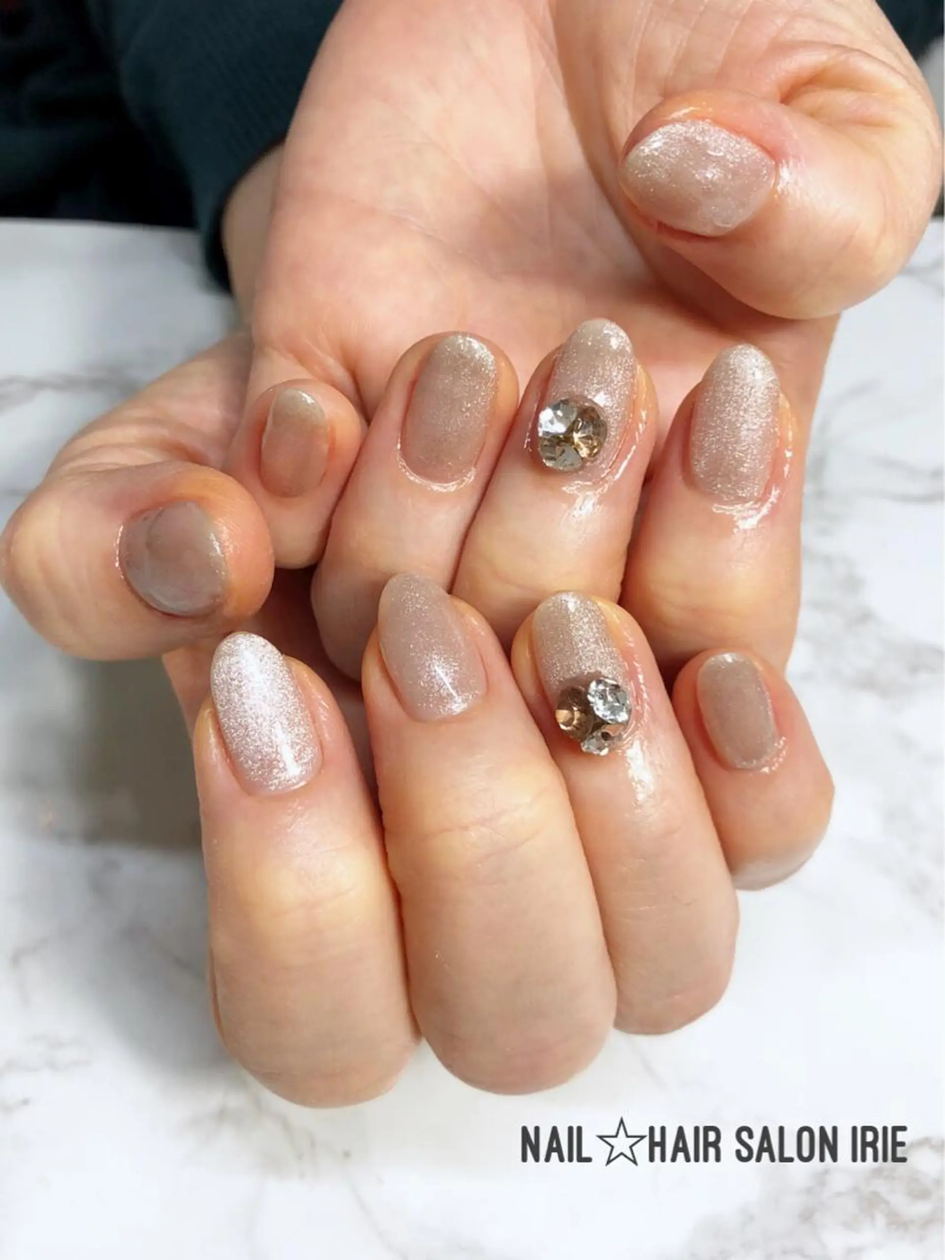 ネイル Hair salon Irie所属・與儀 知佳のネイルデザイン