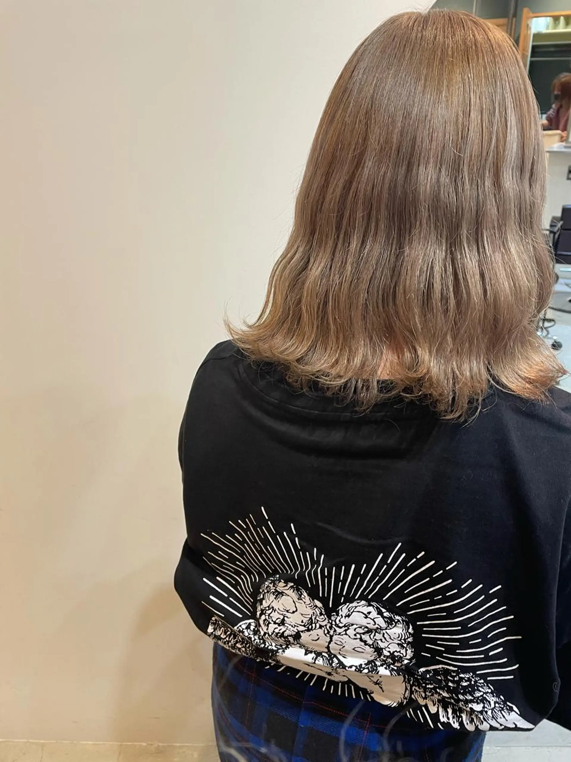 ミディアム カラー ベージュカラー ミルクティーベージュ ヘアカラー 中目黒🌼 🌼ハナのヘアスタイル