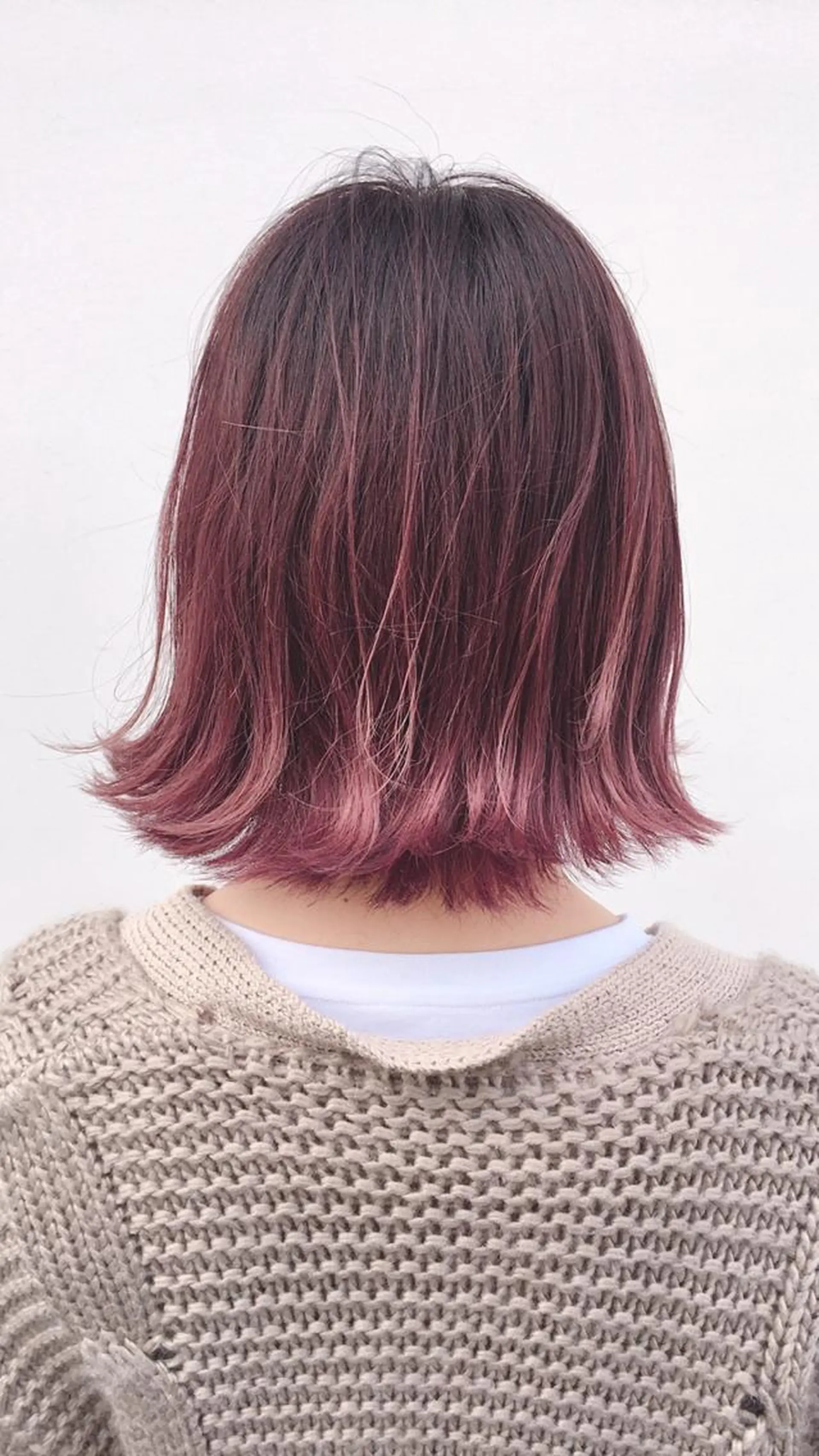 ミディアム カラー 透明感カラー ダブルカラー ピンクカラー ボブ 外ハネヘア カット ヘアカラー トリートメント 美髪・髪質改善 有田怜平のヘアスタイル