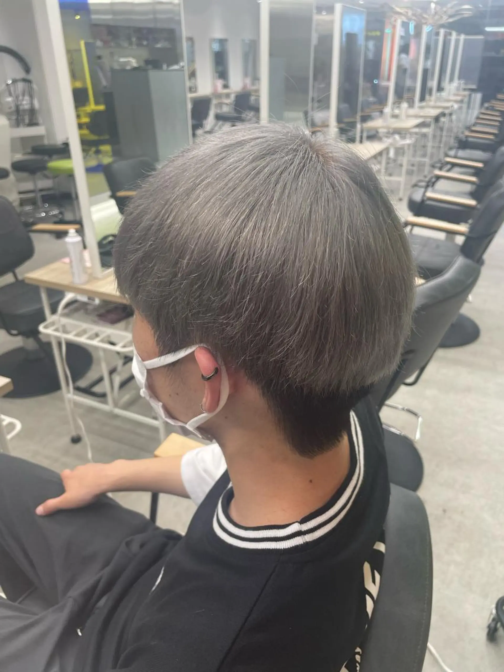 ショート カラー メンズ メンズブリーチ フェードカット メンズ韓国風 メンズメッシュ マッシュ カット カラーモデル⚡️ REONのヘアスタイル