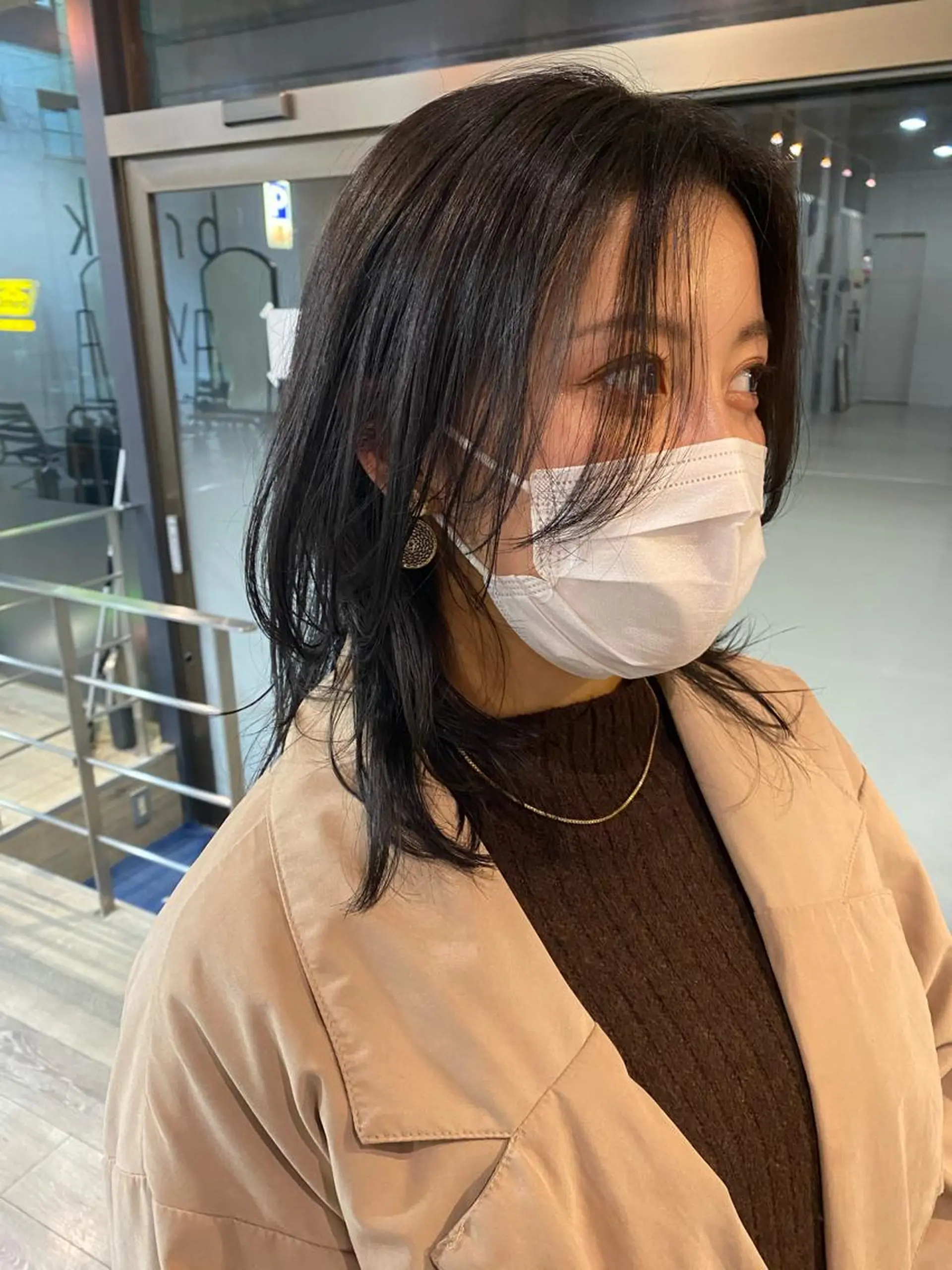 ミディアム W所属・小林 朋花のヘアスタイル