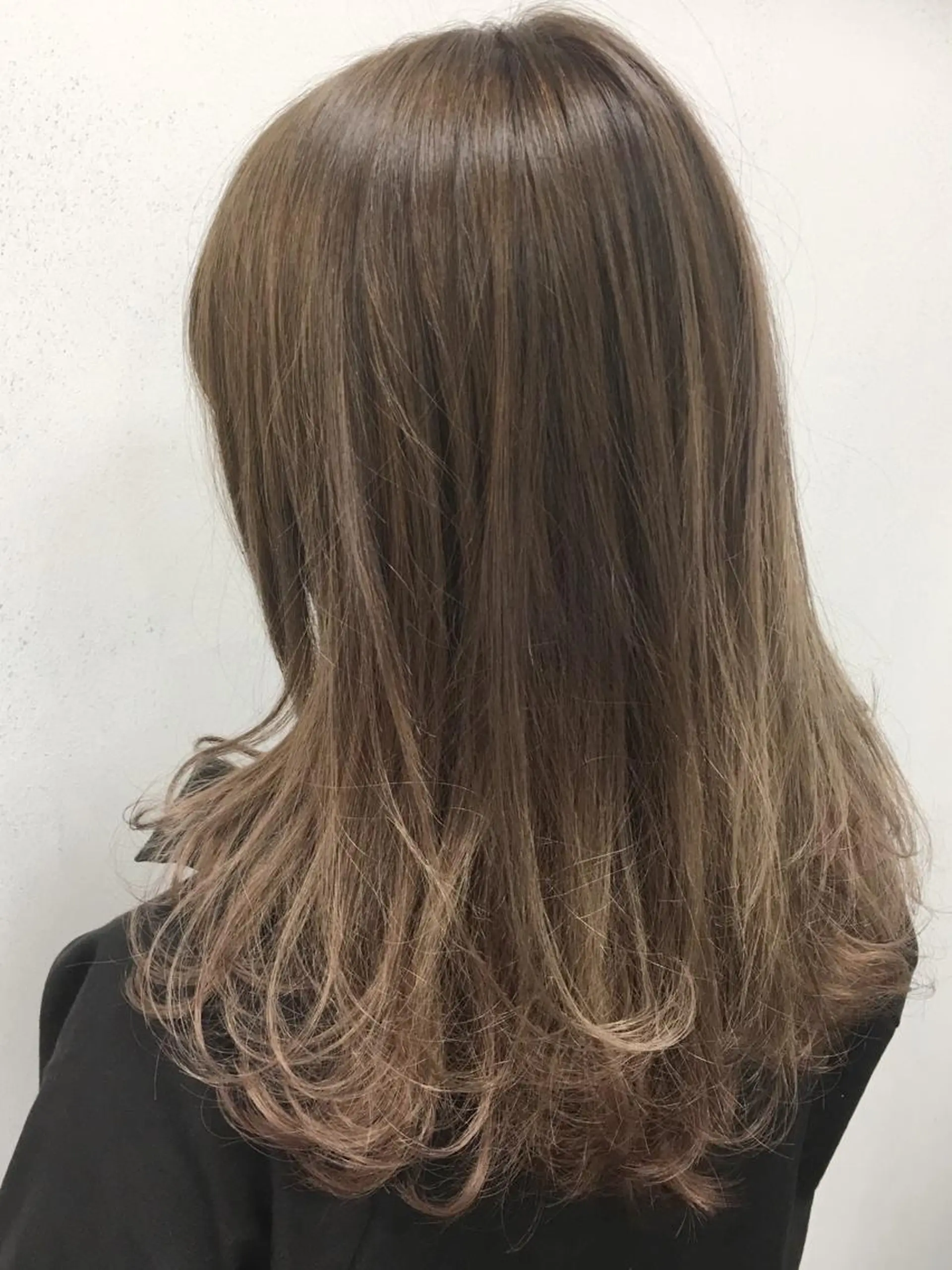 セミロング カラー エクステの神様 ▫️原島ユウヤ▫️のヘアスタイル