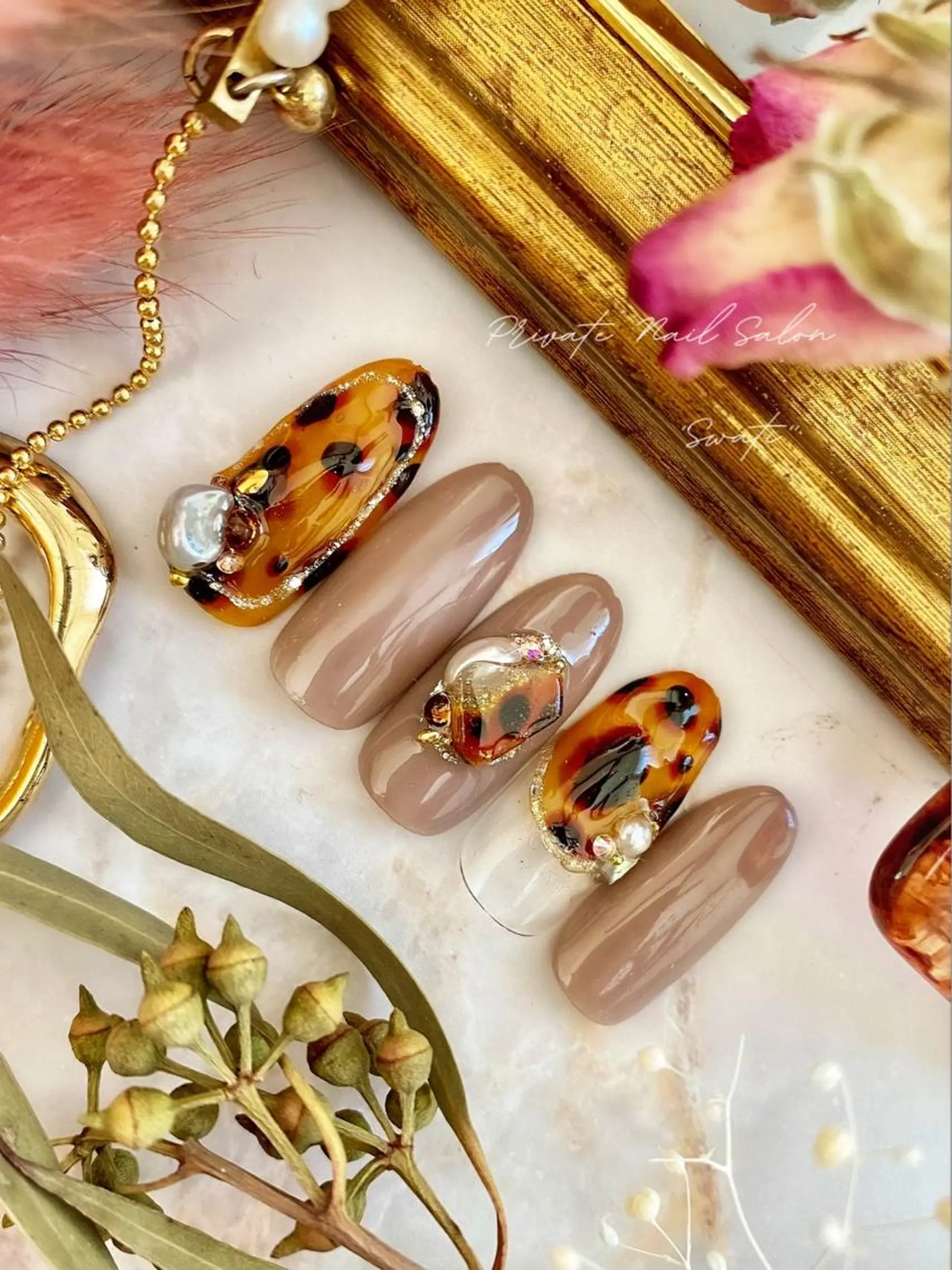 ネイル アートネイル オフィスネイル 冬ネイル yuko （ネイリスト）のネイルデザイン