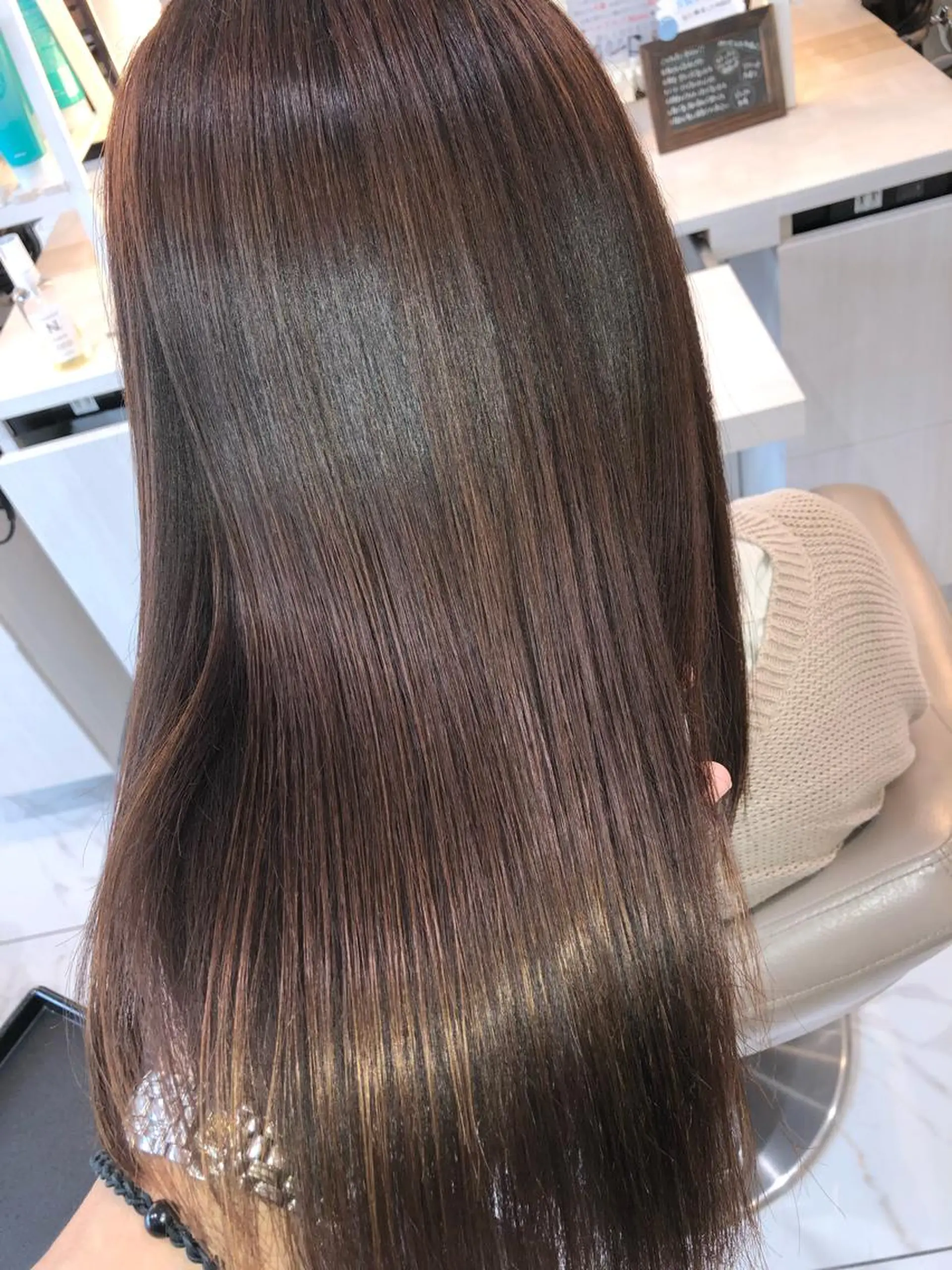 ロング パーマ 縮毛矯正 ストレートパーマ 安井　昴 💫ブリーチ縮毛矯正のヘアスタイル