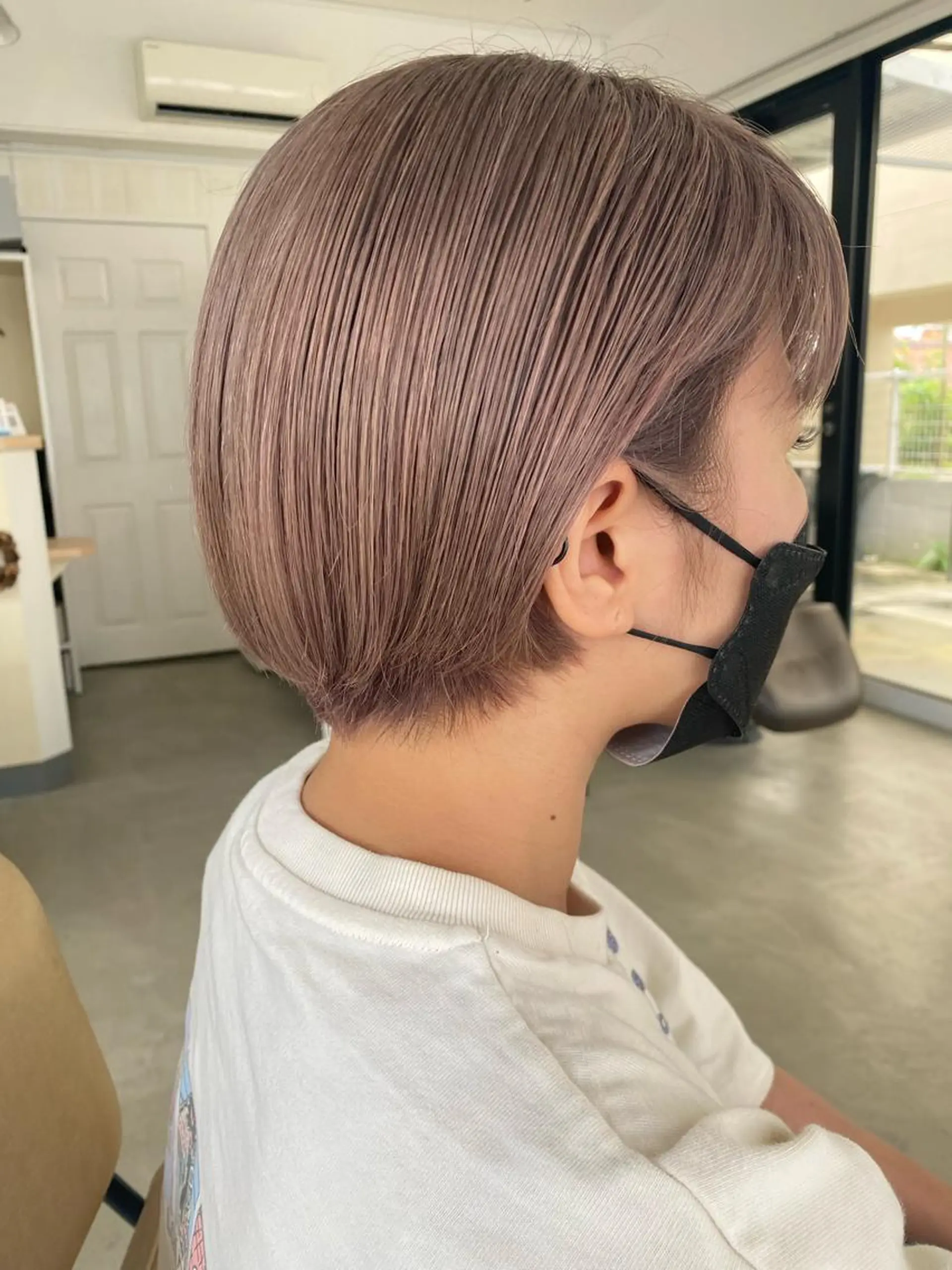 ショート カラー ヘアカラー トリートメント 林 梓のヘアスタイル