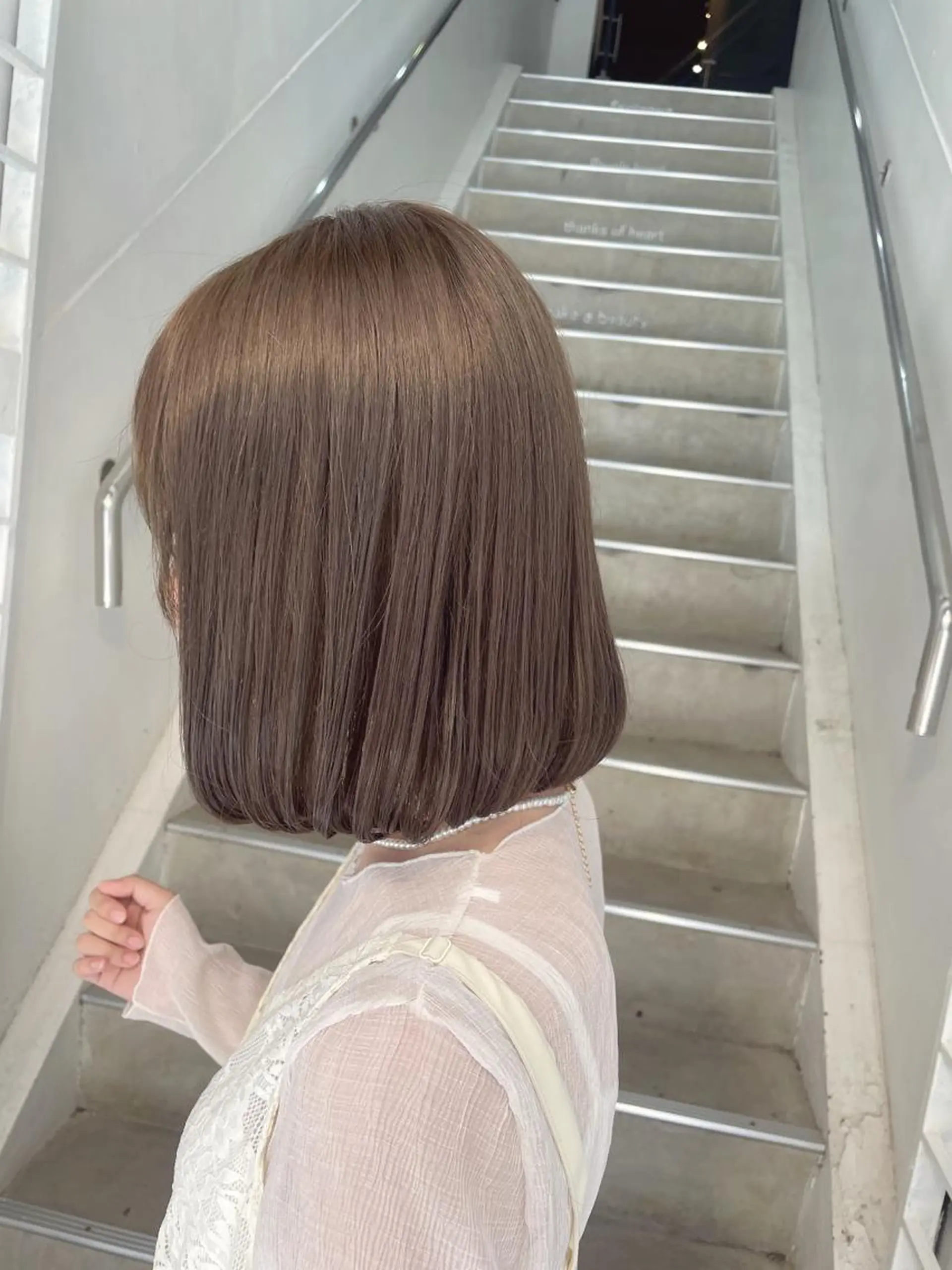 ショート カラー トリートメント 梅田美容室 山崎海波のヘアスタイル