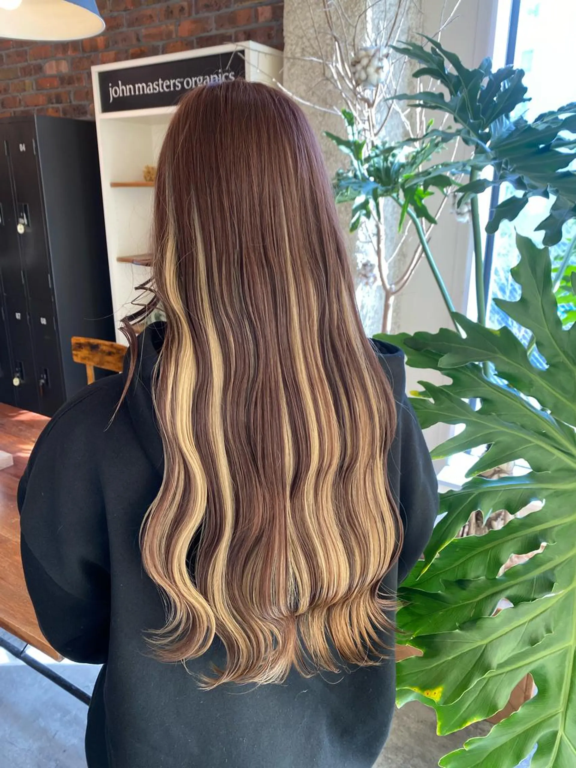 ロング ピンクブラウン the BRIDGE 加藤みのりのヘアスタイル