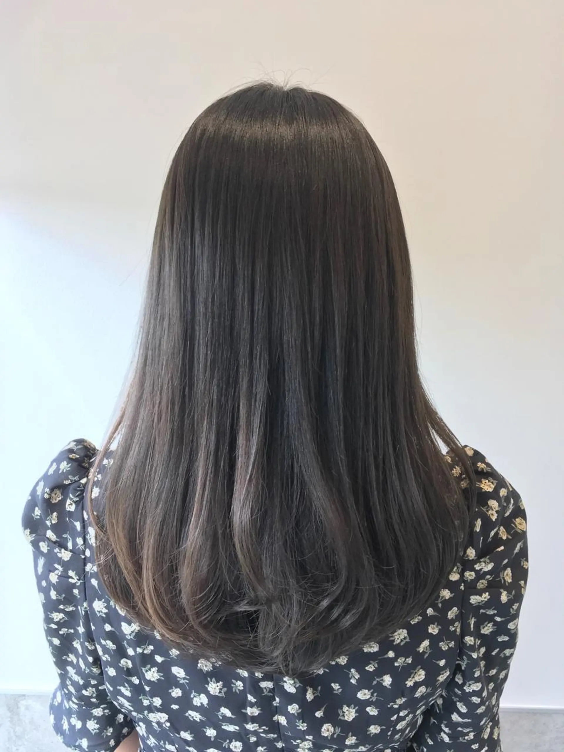 ロング カラー ブリーチ グレージュ ブリーチなしカラー ヘアカラー 縮毛矯正 トリートメント ヘッドスパ ヘアセット go today shaire salon 本店所属・yoshi ☆のヘアスタイル
