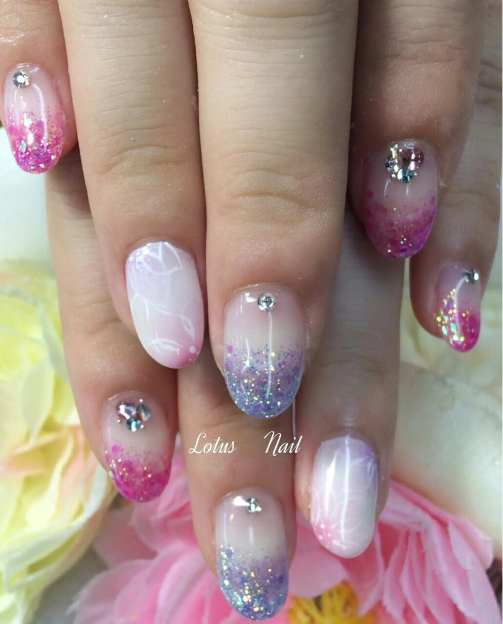 ネイル Lotus Nailのネイルデザイン