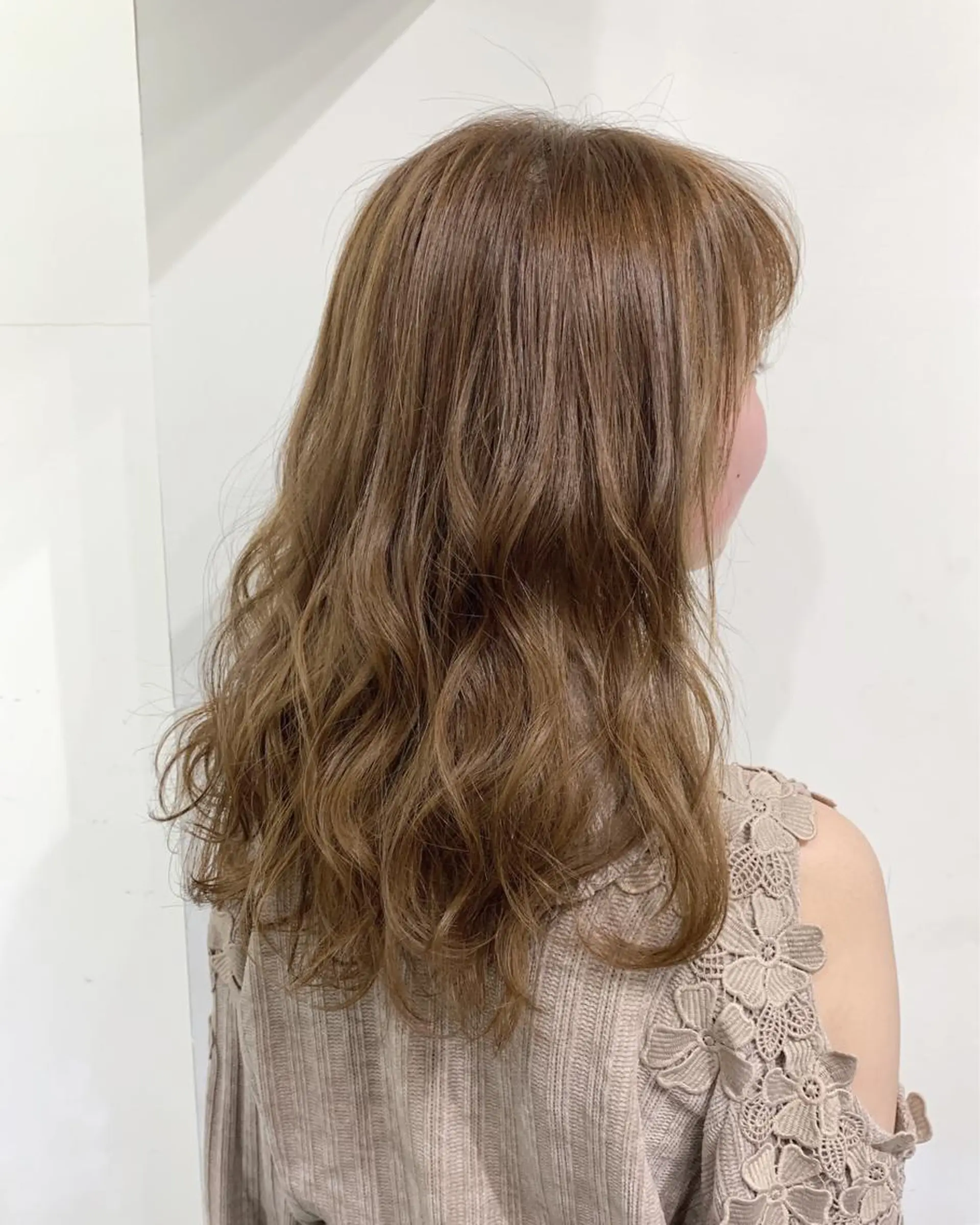 ロング 外国人風カラー ハイライト レイヤーカット ロング エクステ（レミー毛） NINEのヘアスタイル