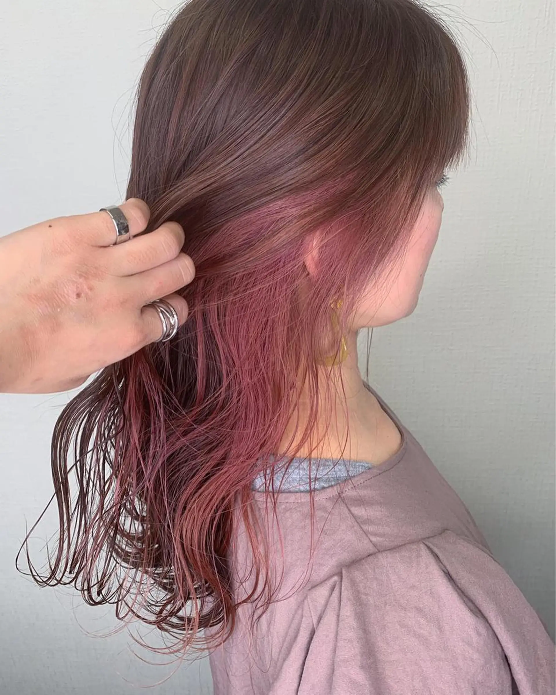 ロング ヘアカラー 袴田 伊代のヘアスタイル