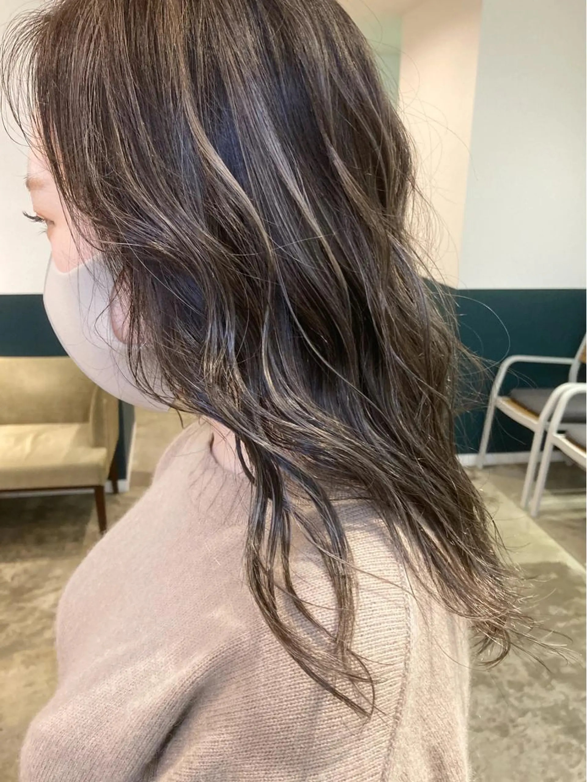 ロング ハイライト カット ヘアカラー カラーリスト菅野 竜矢🌈のヘアスタイル