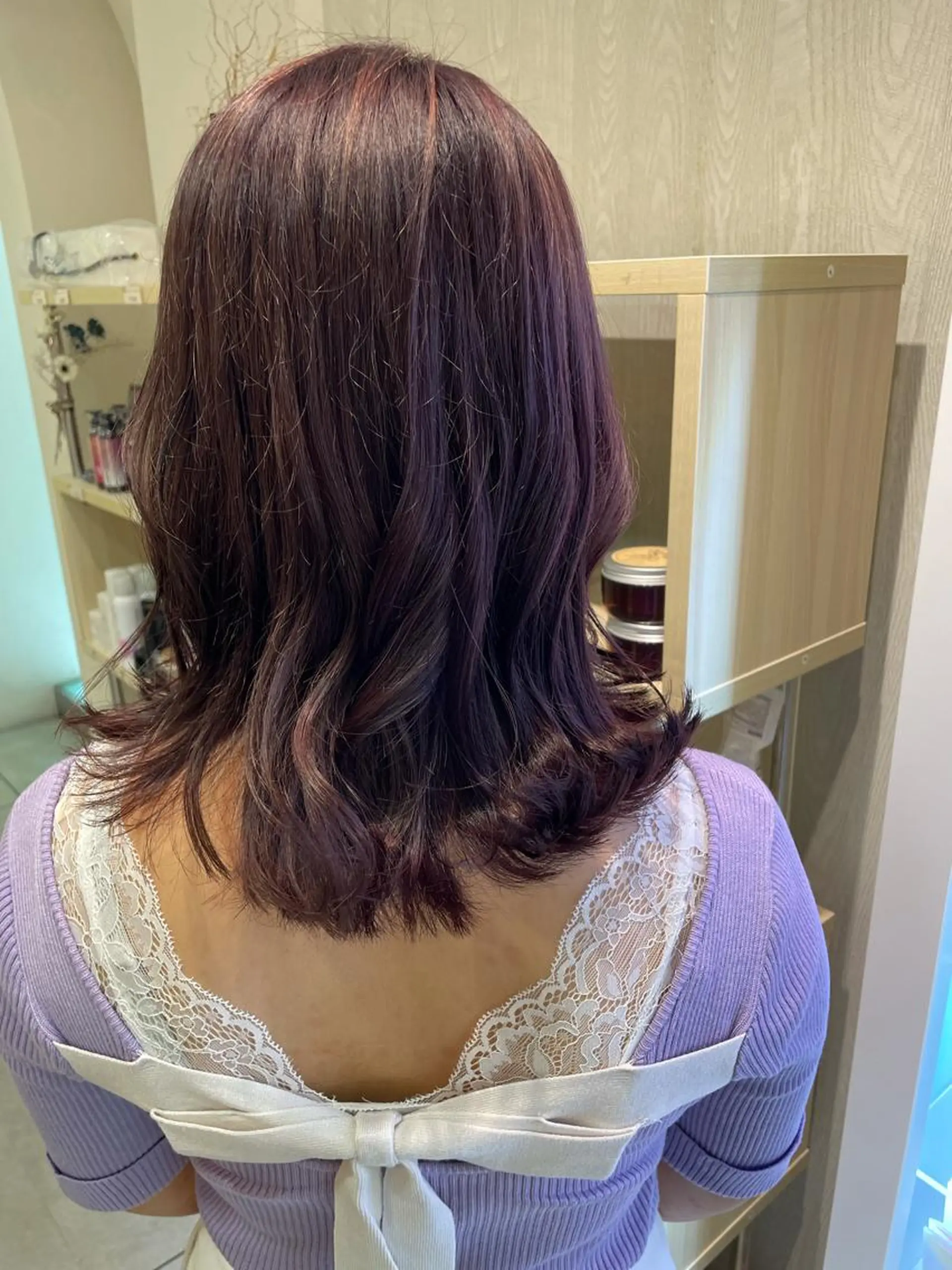 ミディアム カラー ラベンダーカラー カット ヘアカラー パーマ 松佐 ゆかりのヘアスタイル