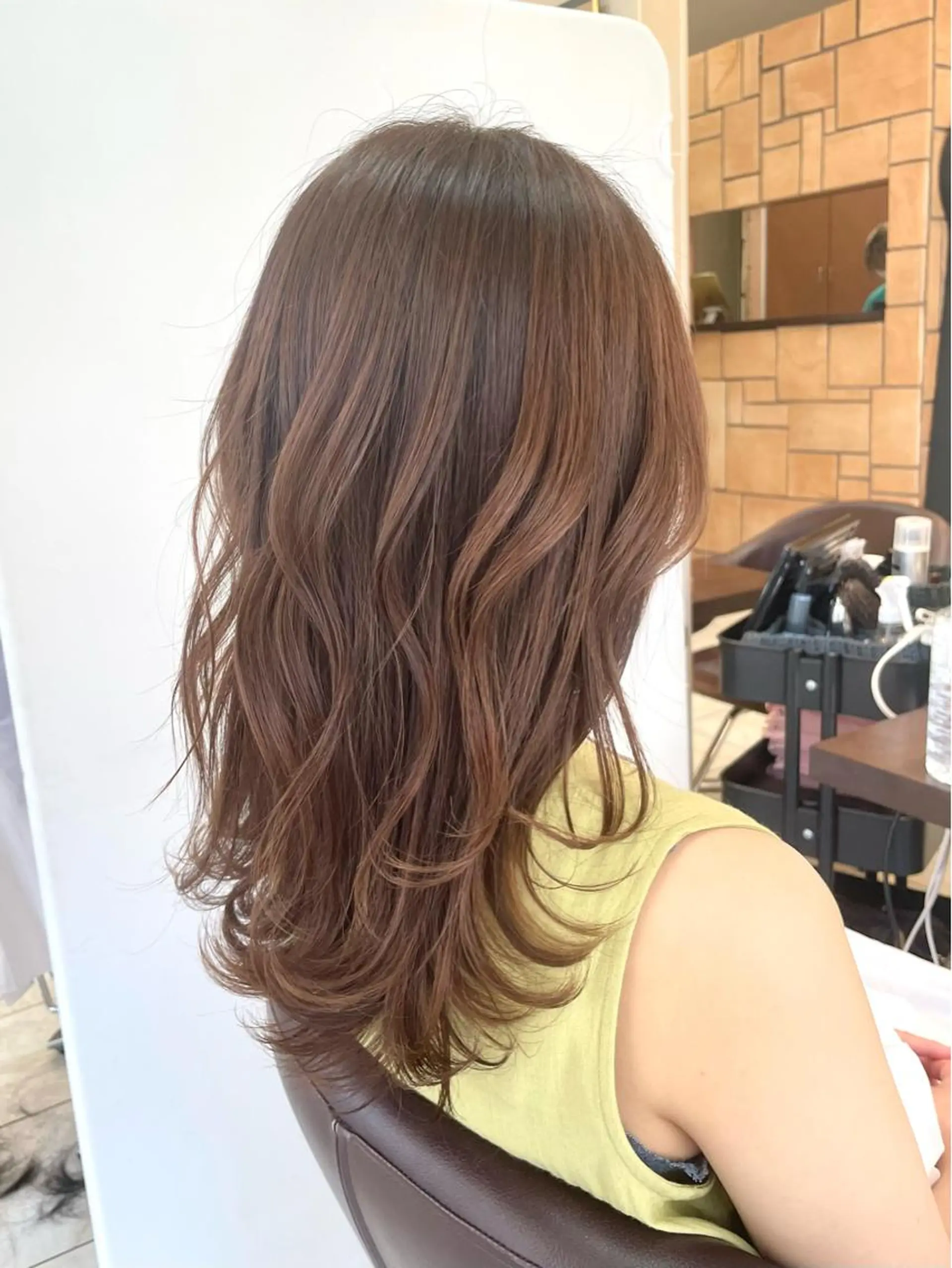 カラー アッシュ ブラウンカラー ヘアカラー トリートメント 新籾 尚哉のヘアスタイル