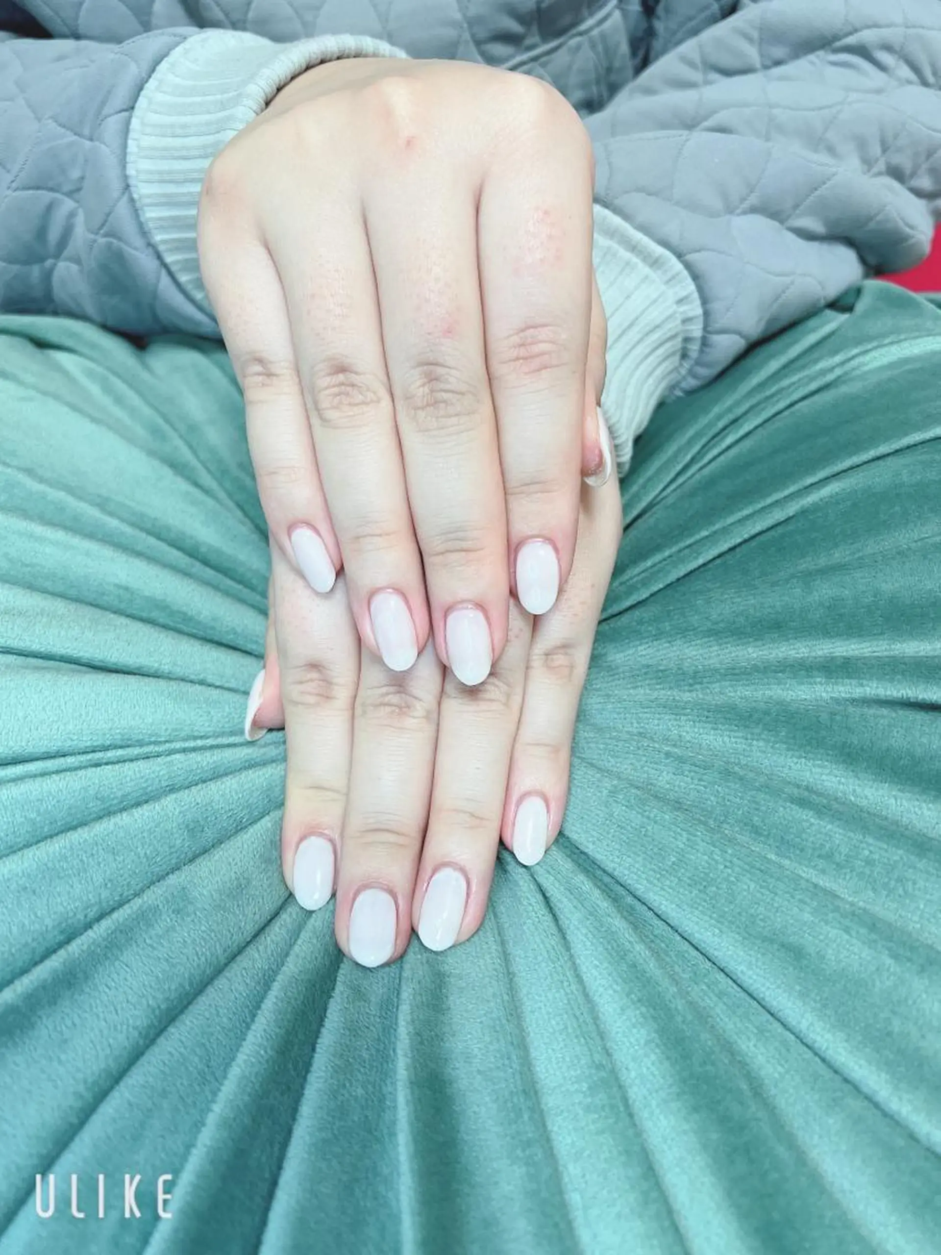 ネイル ジェルネイル ワンカラーネイル Toujours所属・山崎 美姫のネイルデザイン