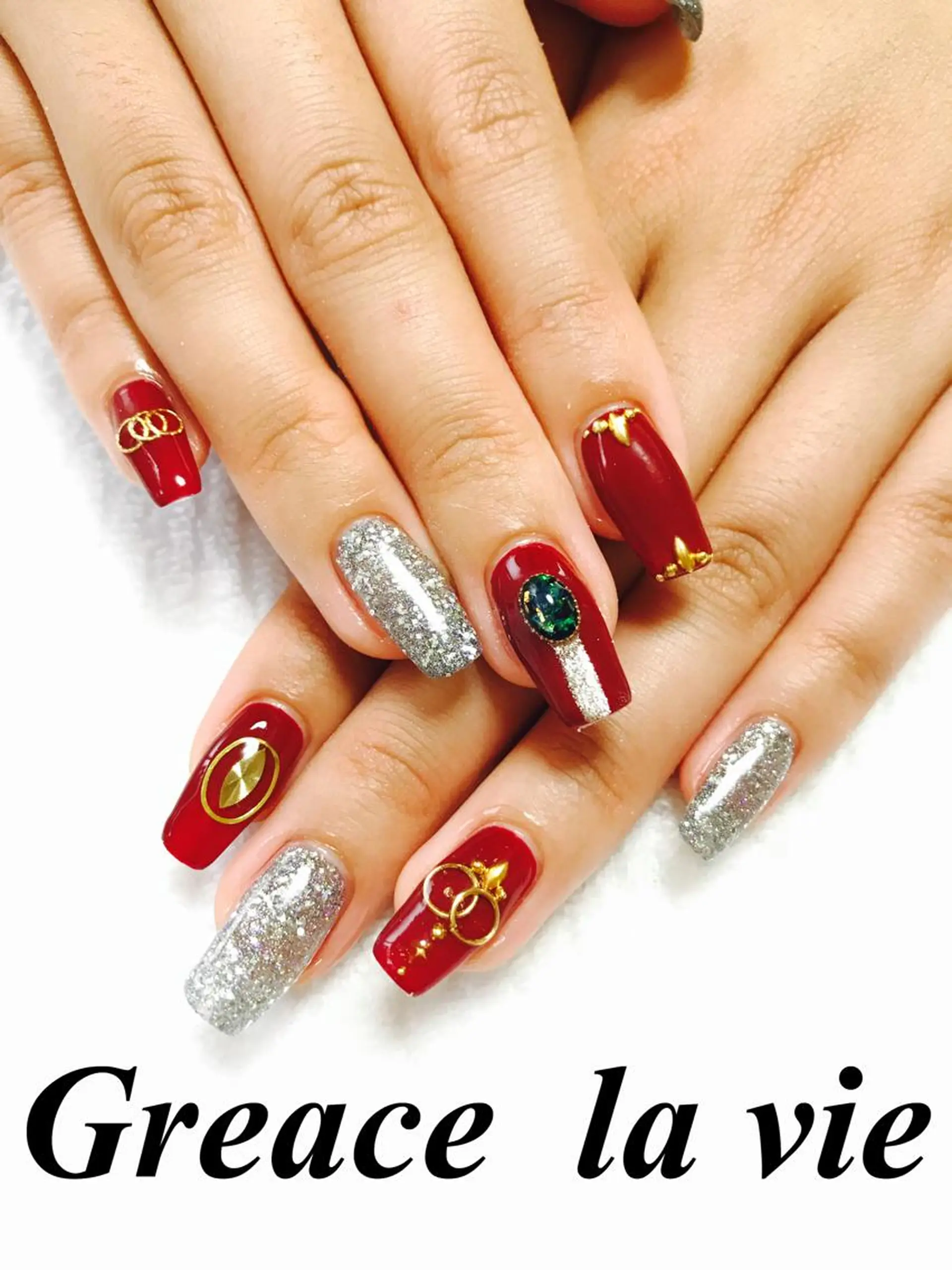 ロング カラー パーマ ヘアアレンジ キッズ ネイル マツエク・マツパ ボルドーカラー ボルドー Greace la vie所属・Greace  la vieのネイルデザイン