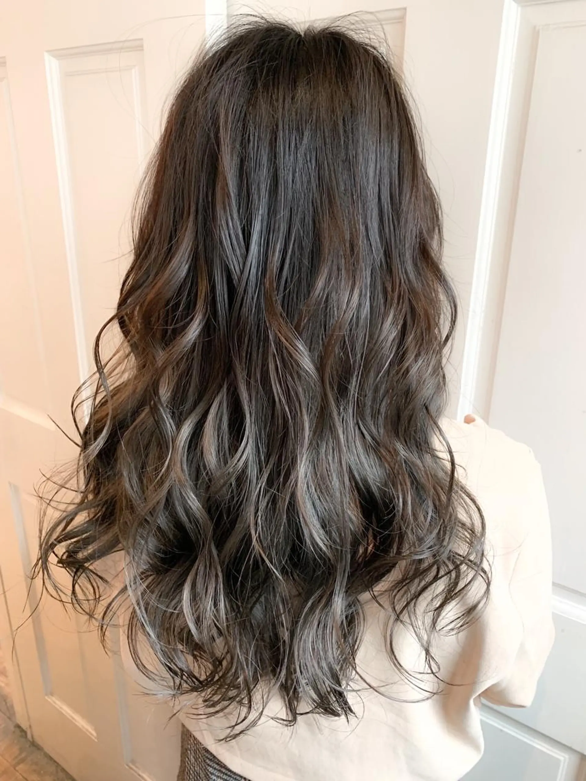 ロング カラー ヘアカラー HAIR WORKS HELM所属・ショート✨ボブ✨代表 新田見美仁のヘアスタイル