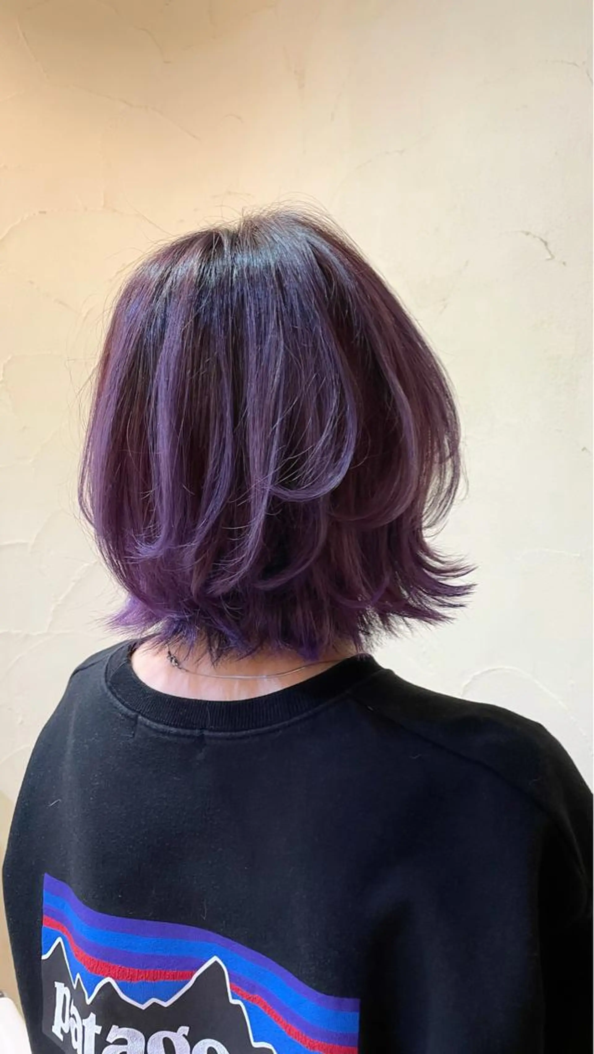 ショート カラー ヘアアレンジ バレイヤージュ ブリーチ パープルカラー ボブ レイヤーカット ヘアカラー トリートメント 秋山 幸太のヘアスタイル