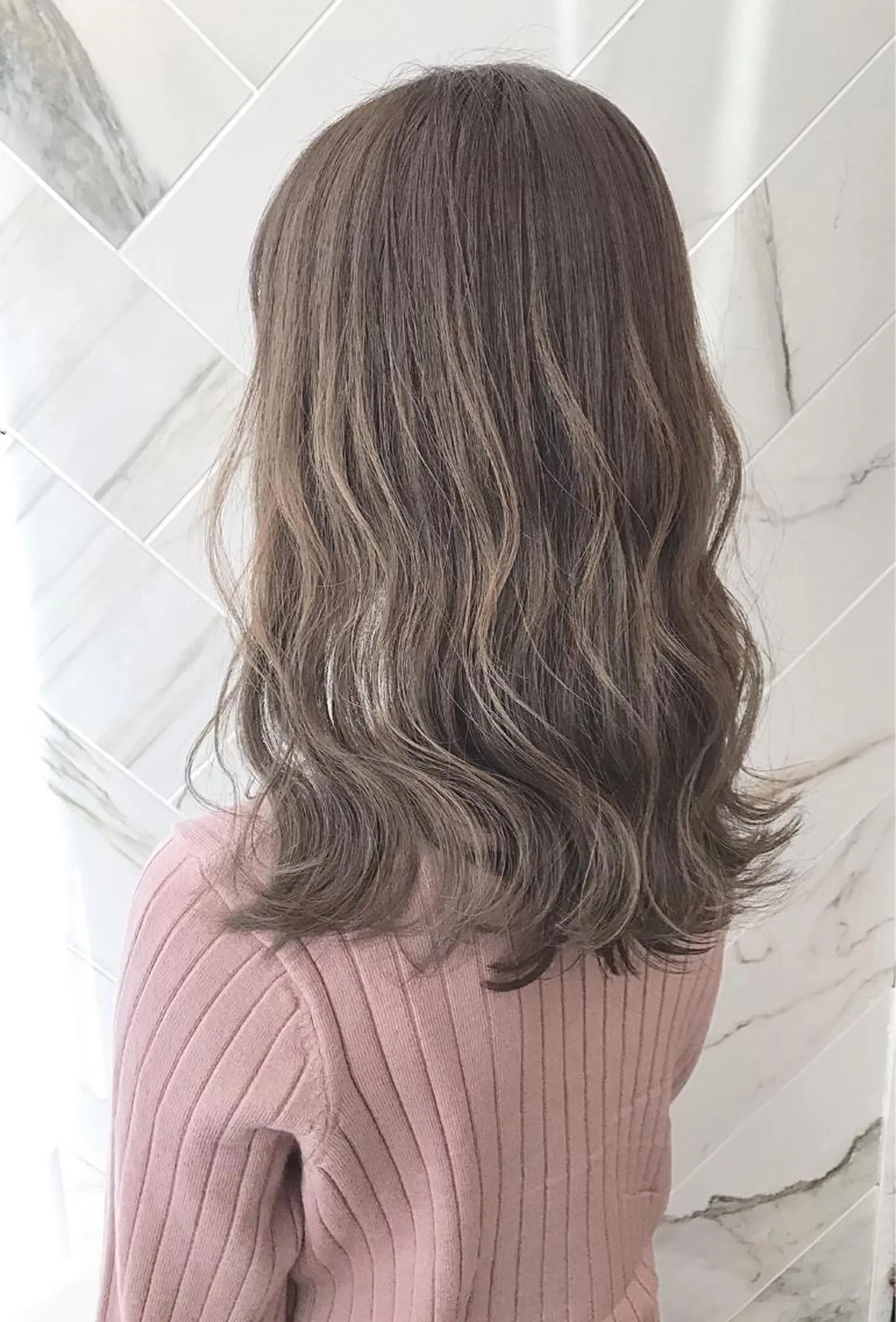 ミディアム カラー アクアカラー グレージュ アイスグレージュ 髪質改善 トリートメント KANOI 銀座中央通り所属・上條 航平のヘアスタイル