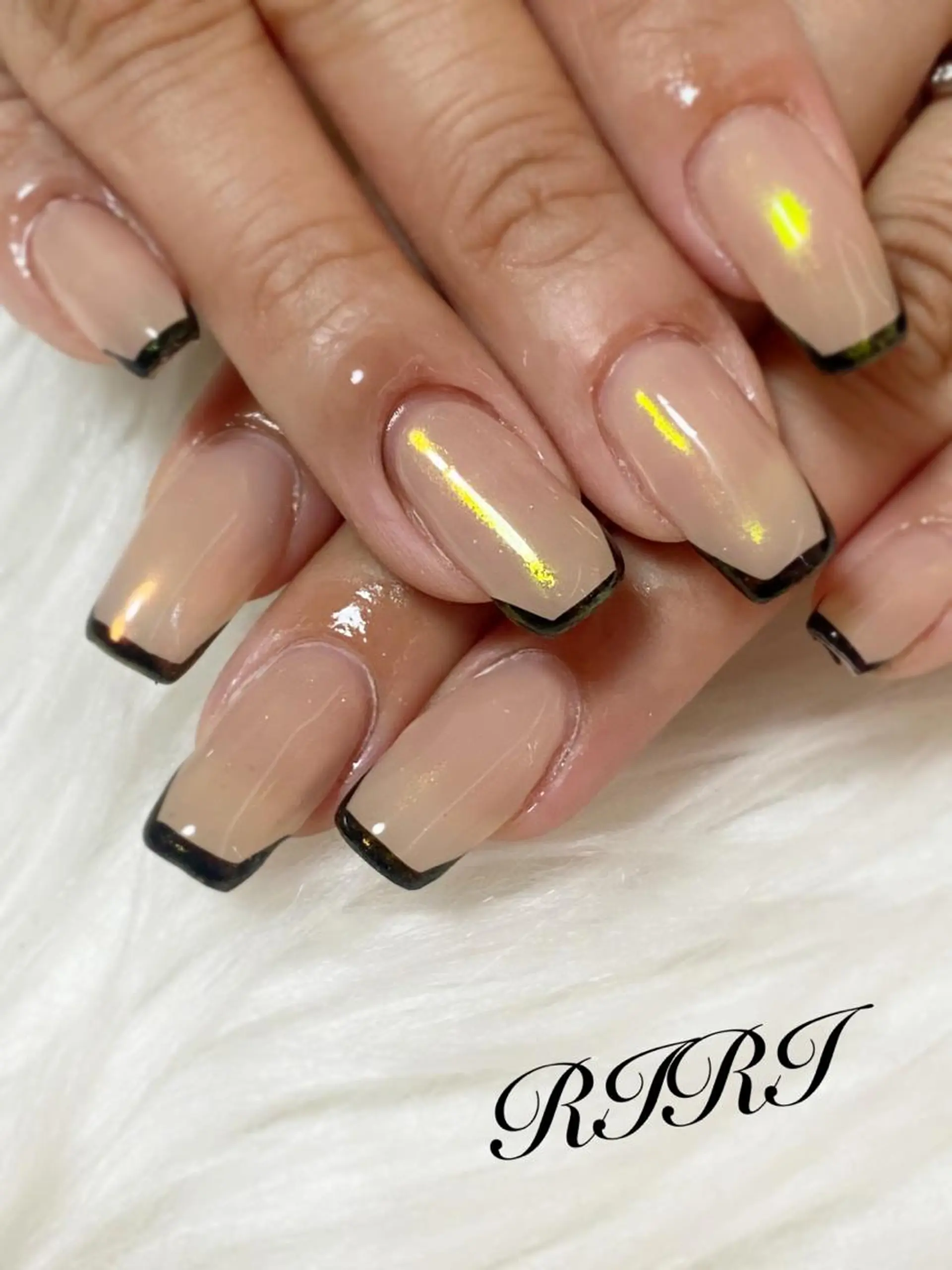 ネイル ミラーネイル ハンドネイル riri オーナーのネイルデザイン