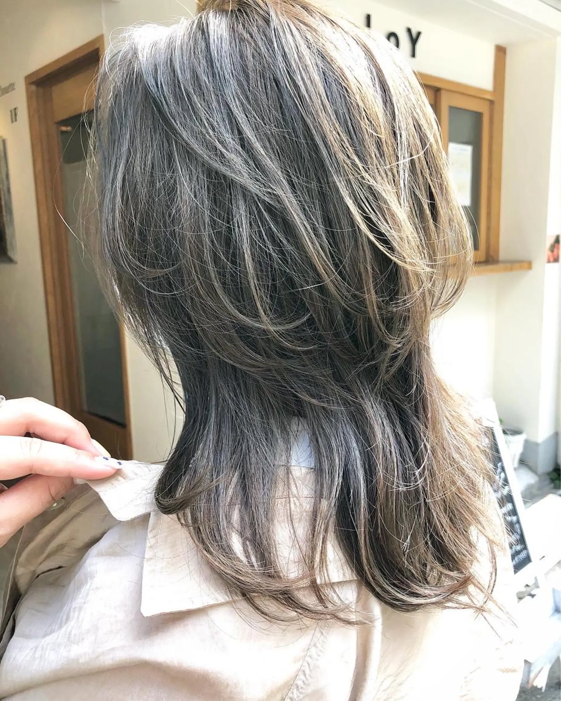 ミディアム カラー 透明感カラー ハイライトカラー ハイライト luve heart's And Be  minamisemba所属・脇坂 佳世の眉毛・アイブロウイメージ