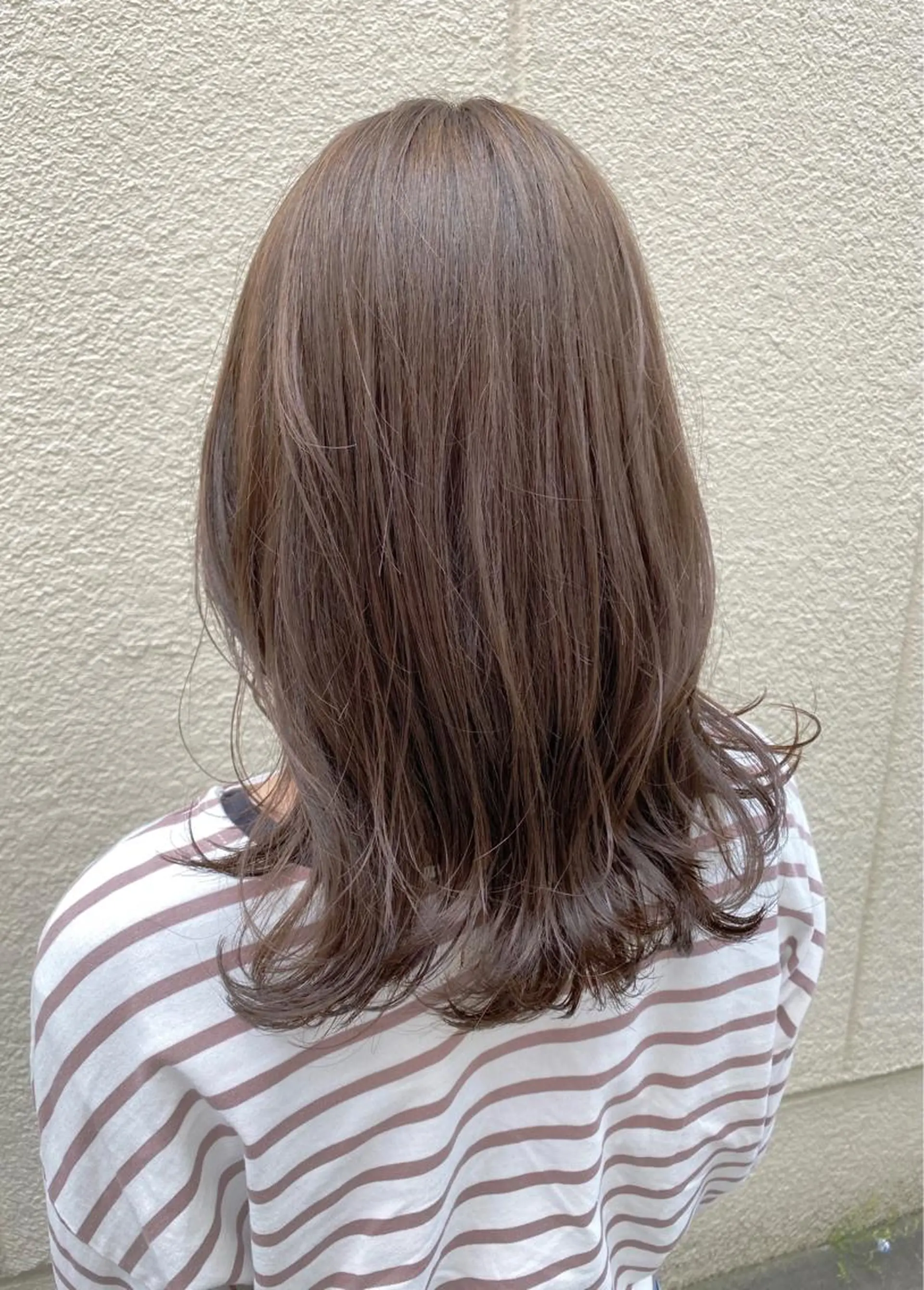 ミディアム ヘアカラー トリートメント レイヤーカット /透明感カラー西田のヘアスタイル