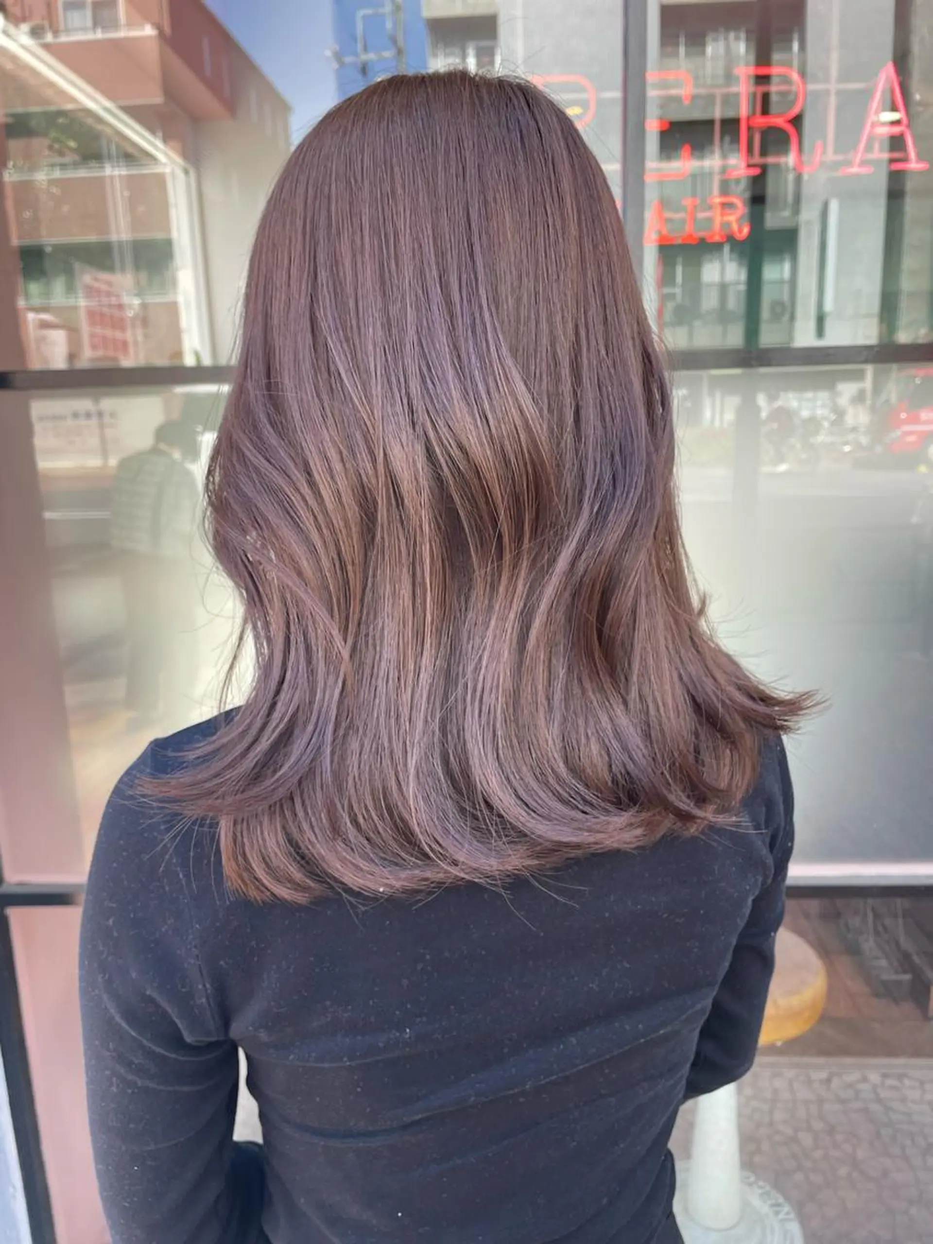 セミロング ヘアカラー トリートメント irwi所属・Ebihara Satomiのヘアスタイル