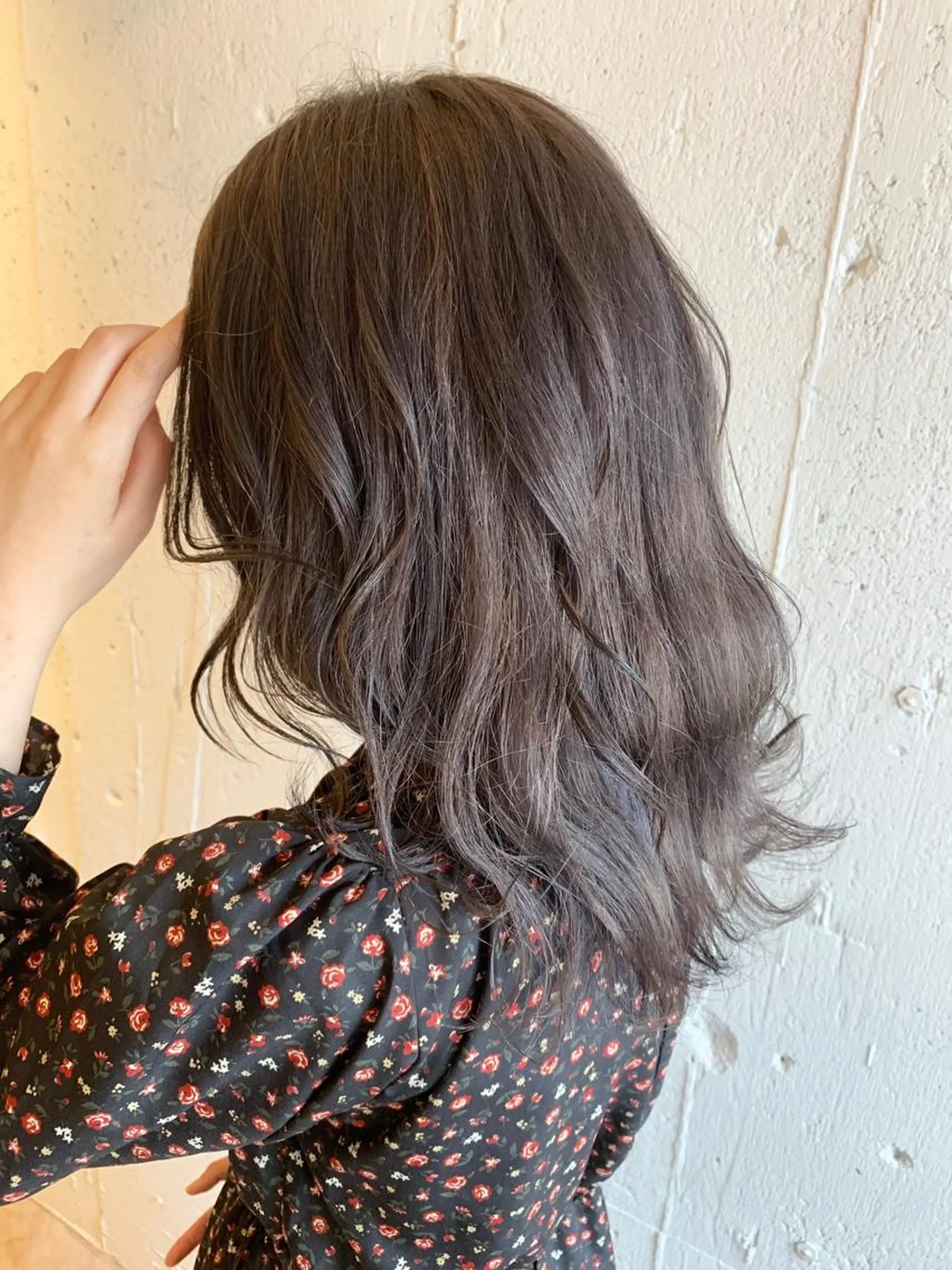 ミディアム カラー ブリーチ 透明感カラー グレージュ オレンジ パープルカラー 💈平島 拓也💈のヘアスタイル