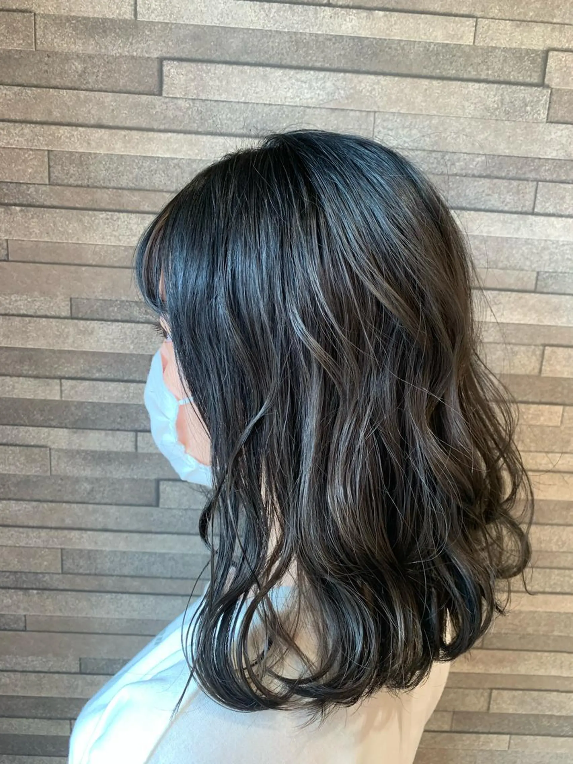 ミディアム カラー ダークグレー ダークグレージュ グレージュ Gain所属・Gain Nanamiのエステ・リラクイメージ