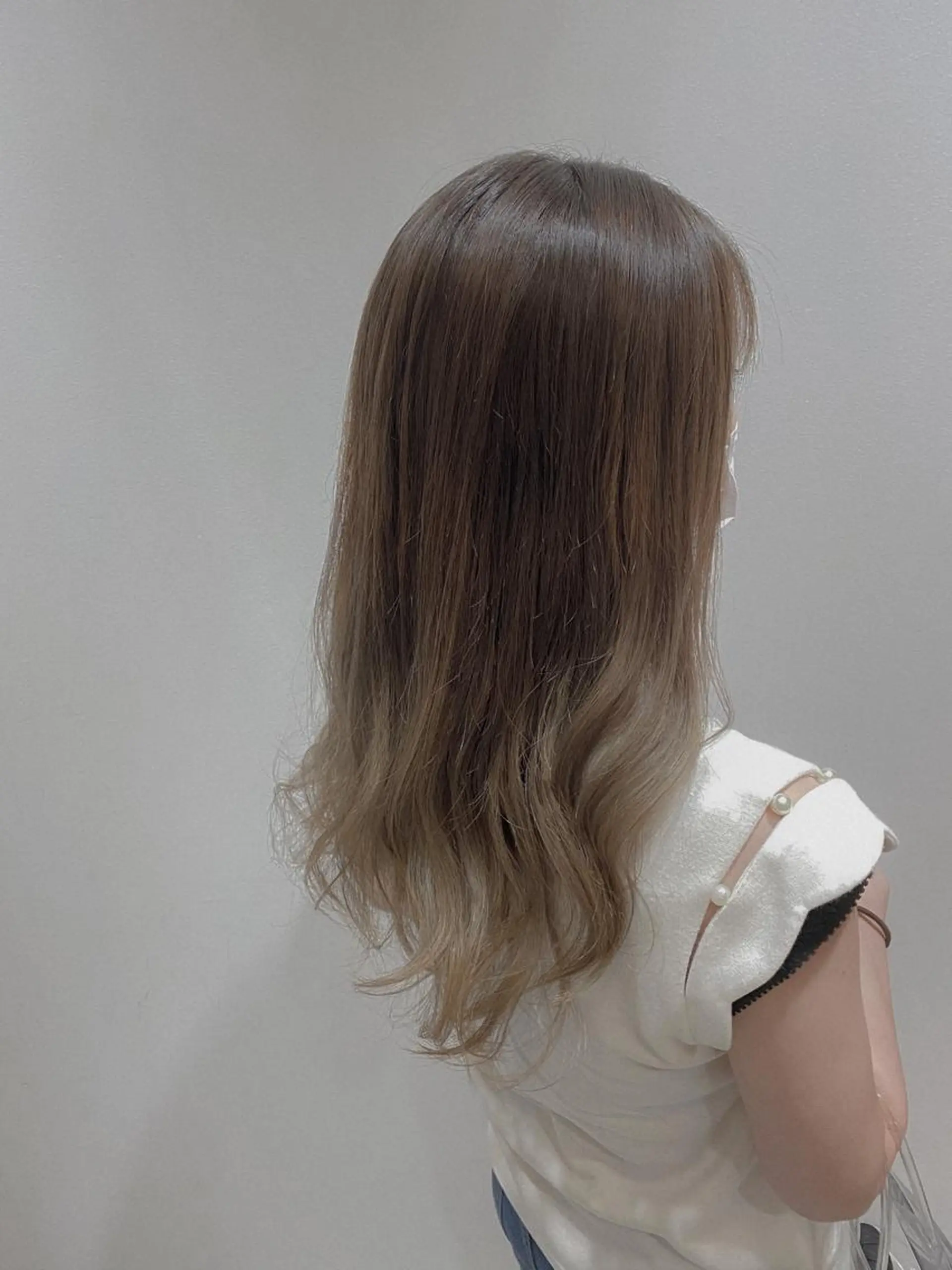 カラー ブリーチ 縮毛矯正 福元友梨 ディレクター✂️のヘアスタイル