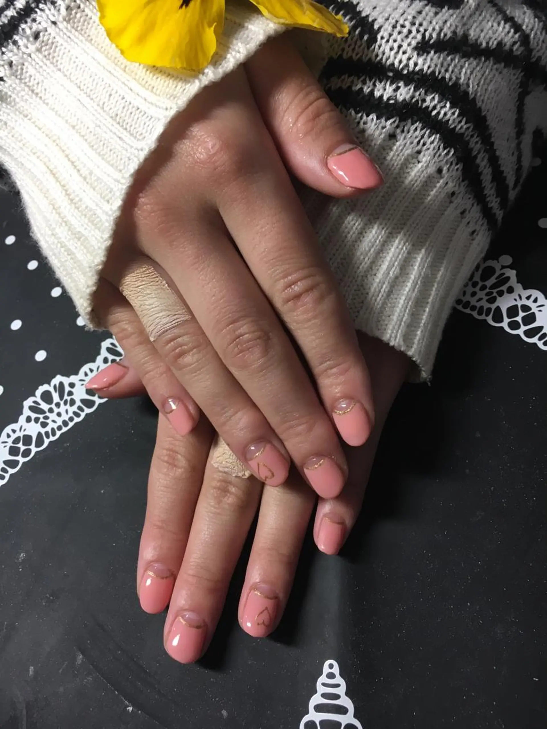 ネイル フレンチネイル ラメ(グリッター) 逆フレンチ miwa ミワのネイルデザイン