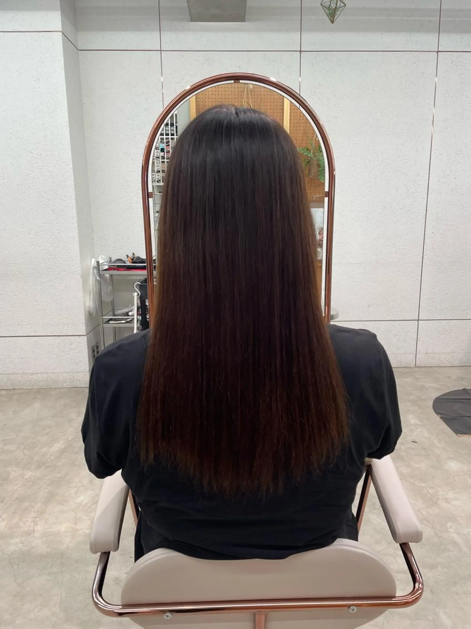 ロング 縮毛矯正 縮毛矯正 鶴井 美空のヘアスタイル