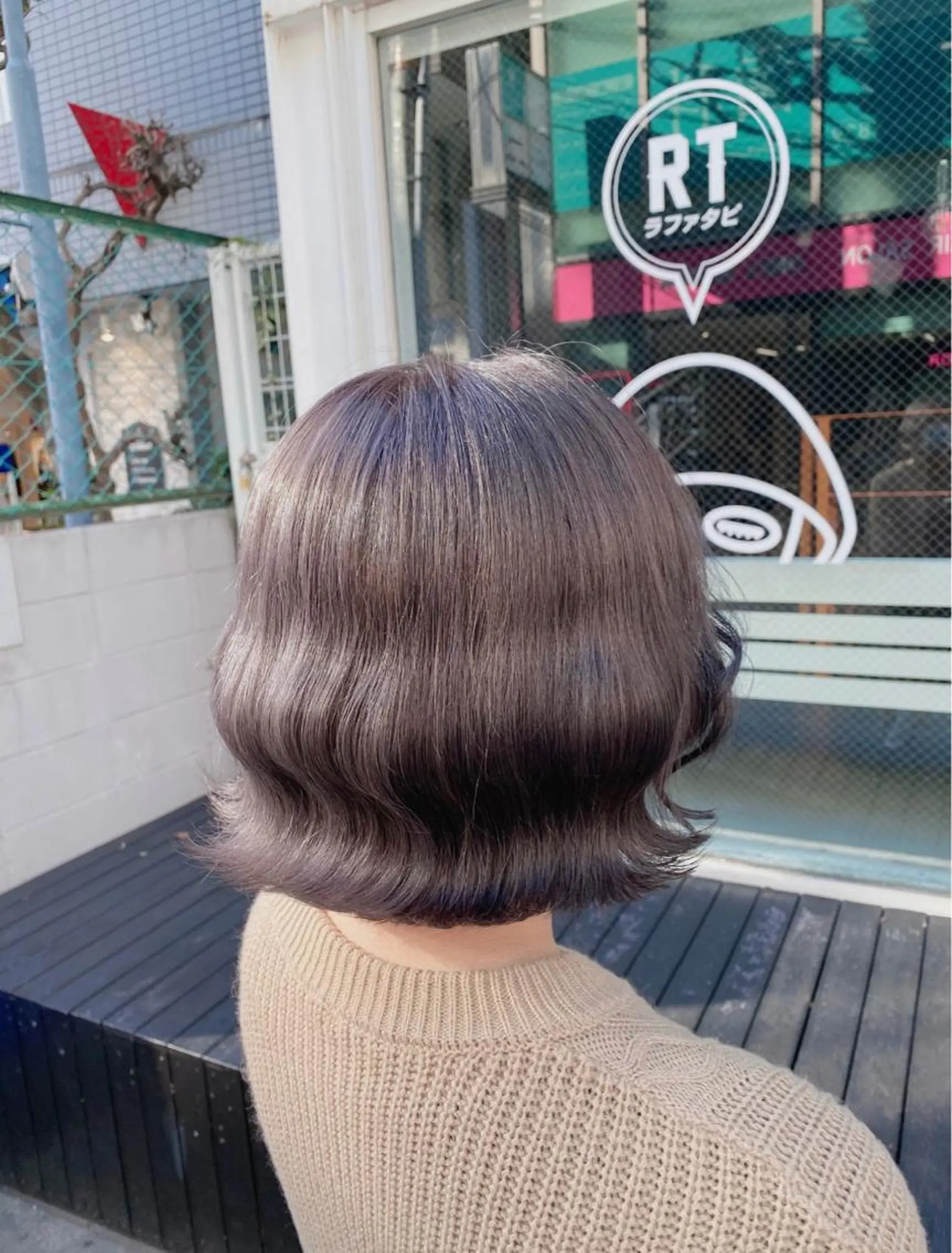 ショート カラー ヘアアレンジ カット ヘアカラー トリートメント ヘアセット 🩶【推しハイトーン 】yuzu🩶のヘアスタイル