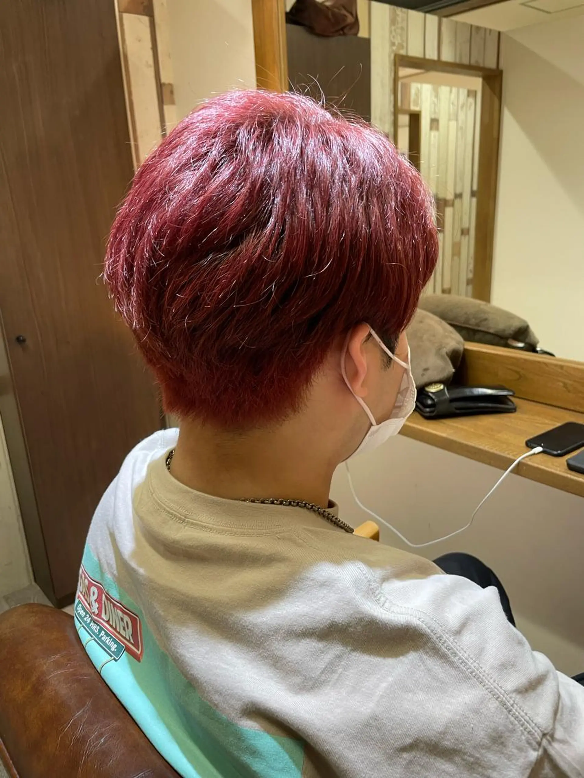 ショート カラー 古井 成のヘアスタイル