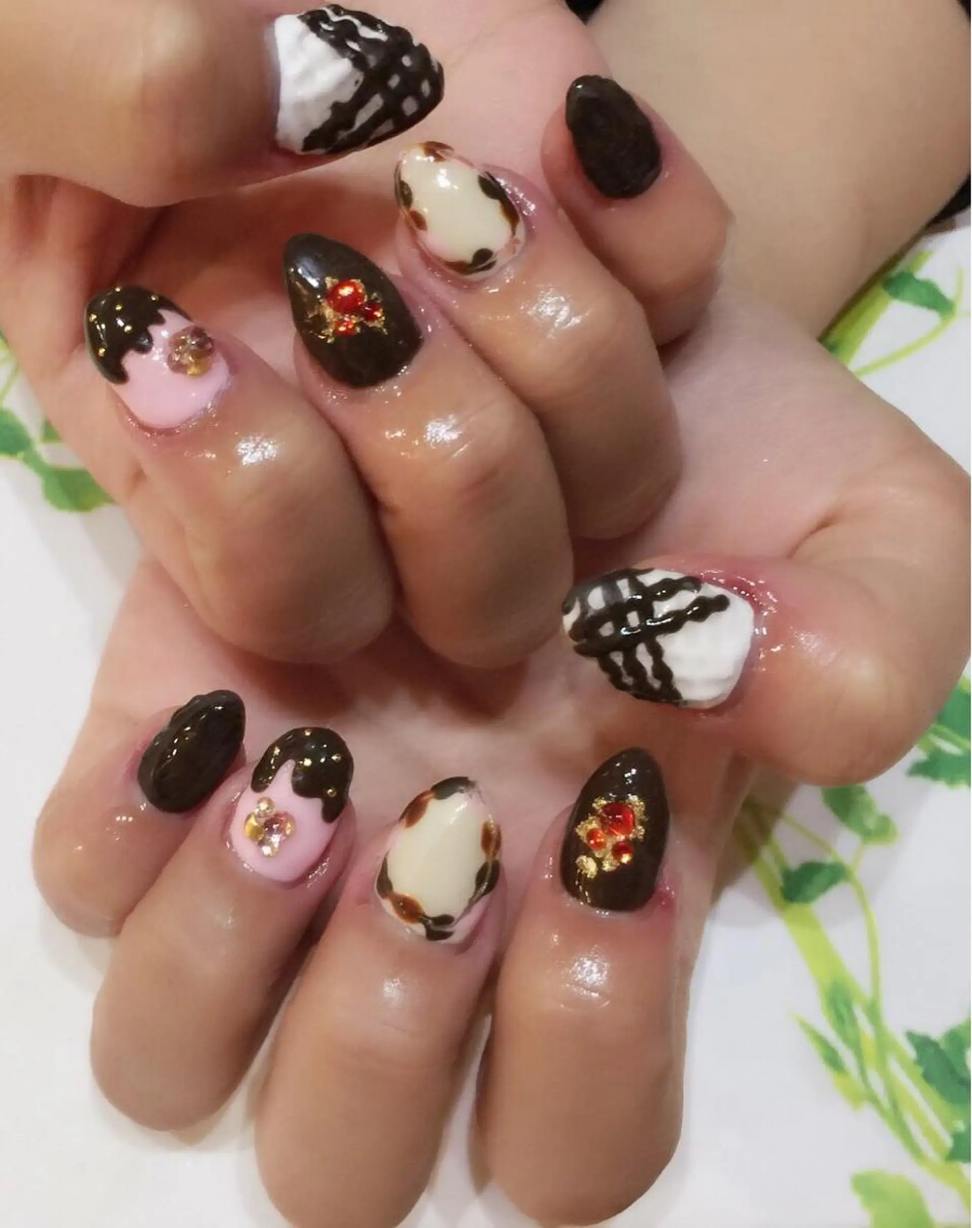 ネイル スカルプネイル バレンタイン a yakaのネイルデザイン