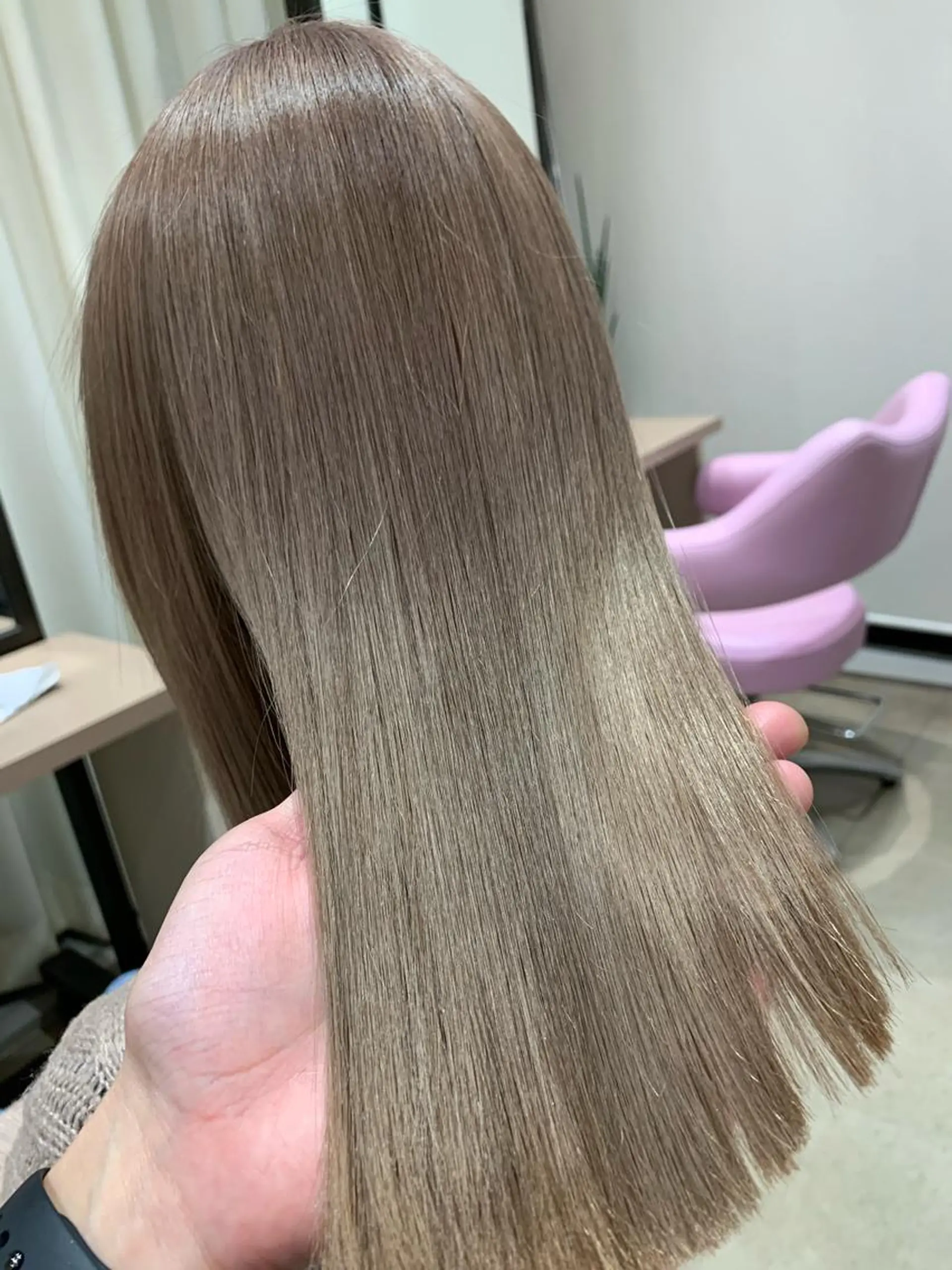 ミディアム 🍀ケアブリーチ カラー🍀坂井のヘアスタイル