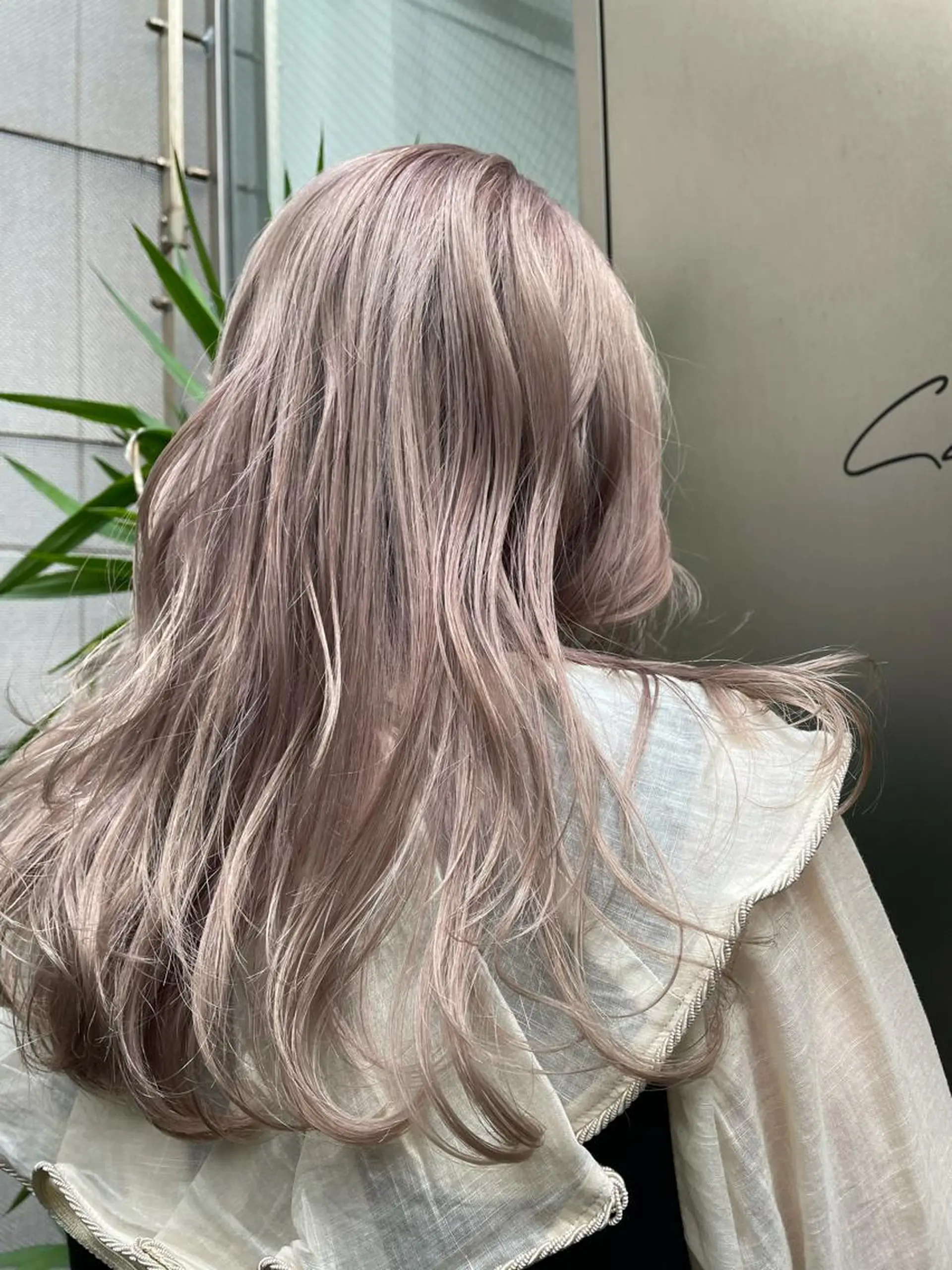 ロング miyu ハイトーン/レイヤーのヘアスタイル