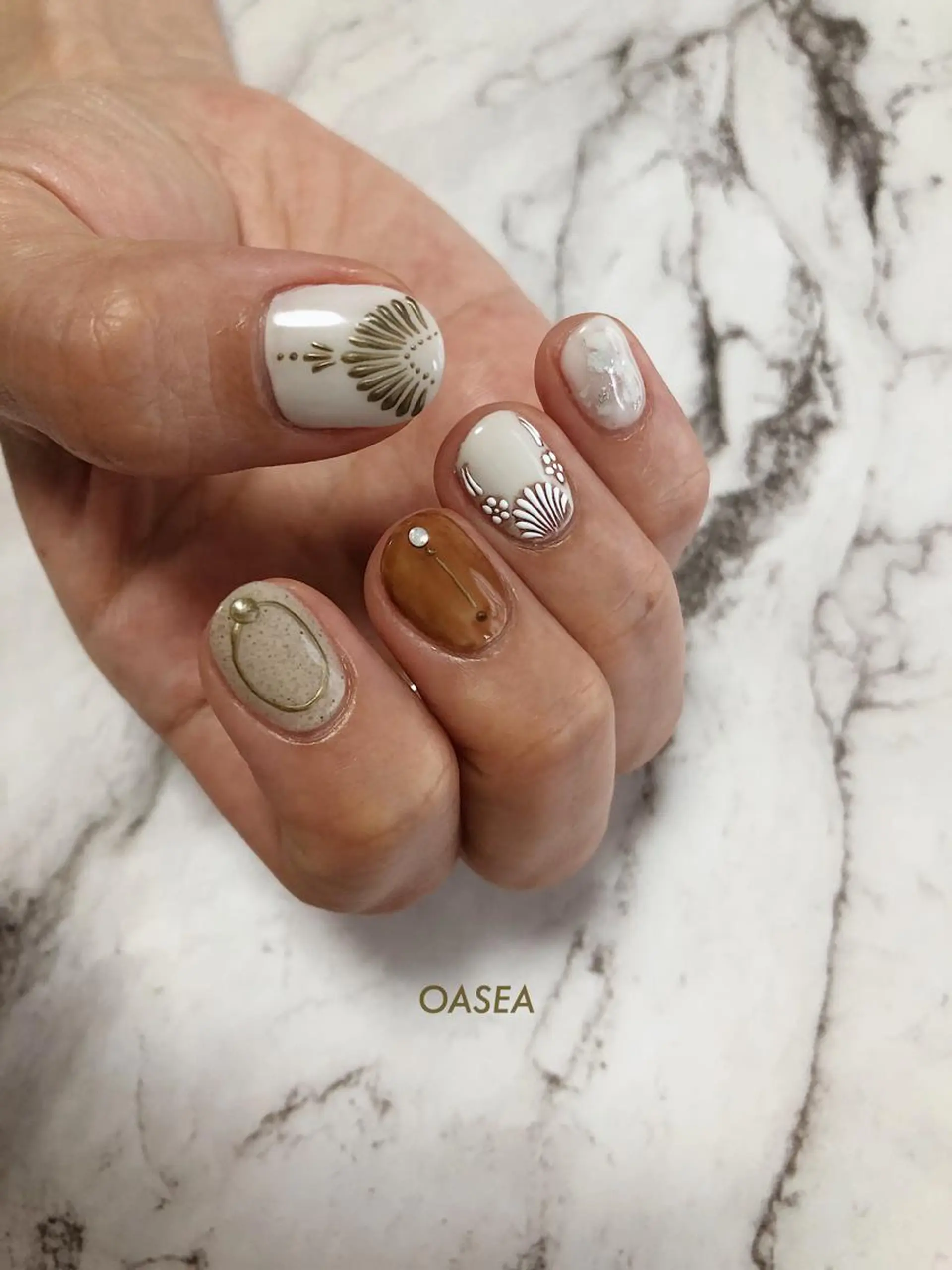 ネイル ハンドネイル 🌞💜 KAORI 🌴のネイルデザイン