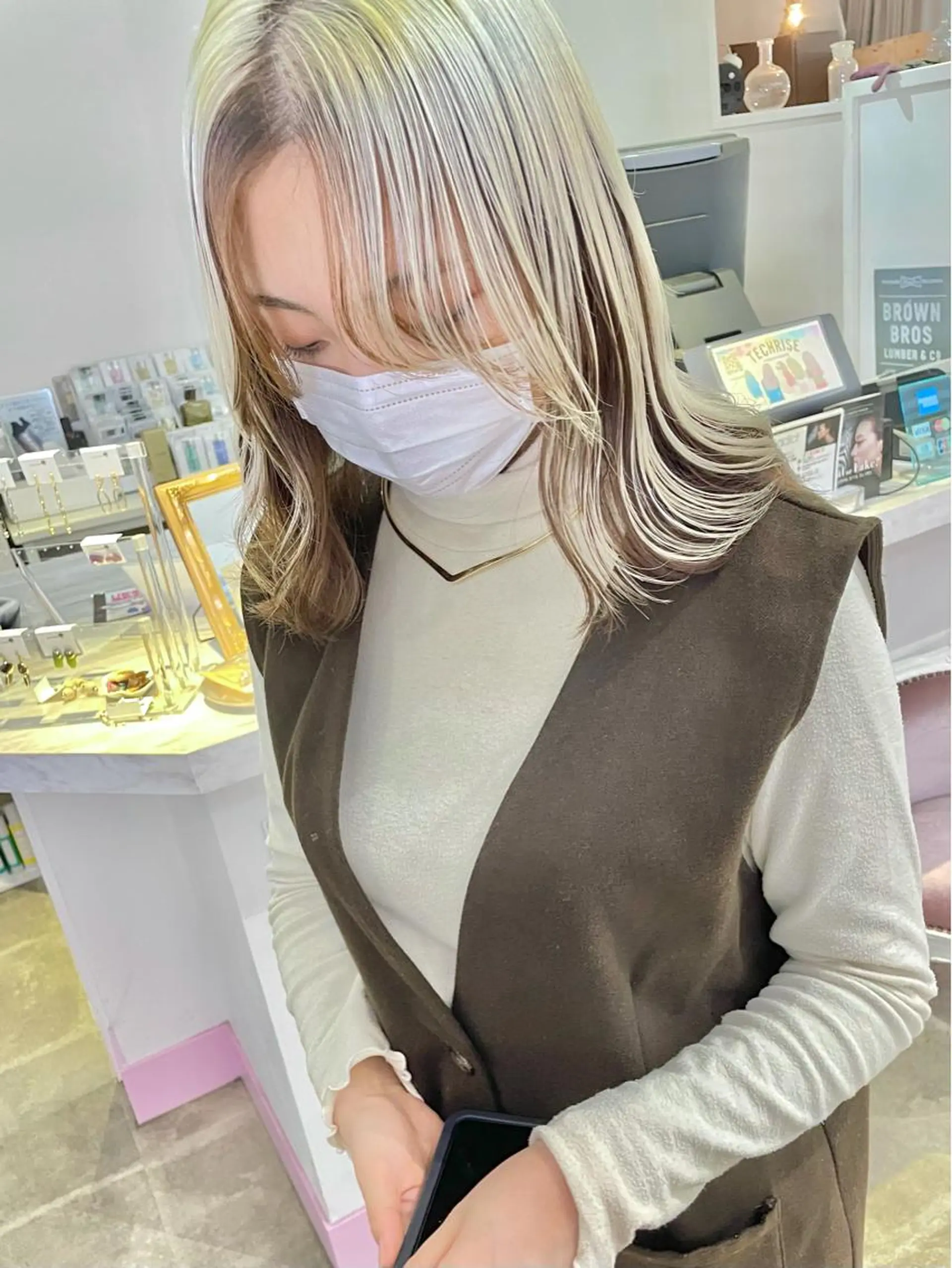 ロング ヘアカラー トリートメント Lit所属・Lit.豊橋 夏目のヘアスタイル