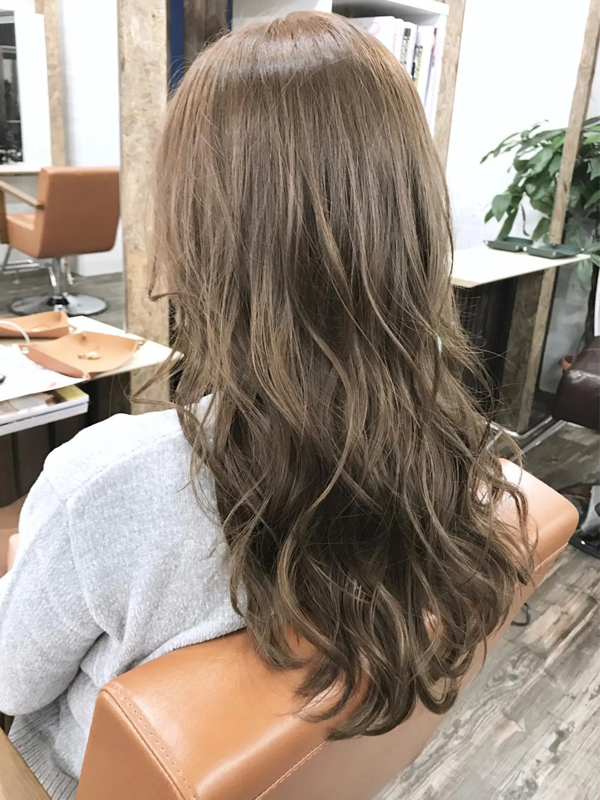 ロング カラー ヘアカラー トリートメント プチプラ&ハイクオ リティ✰Lilly✰のヘアスタイル