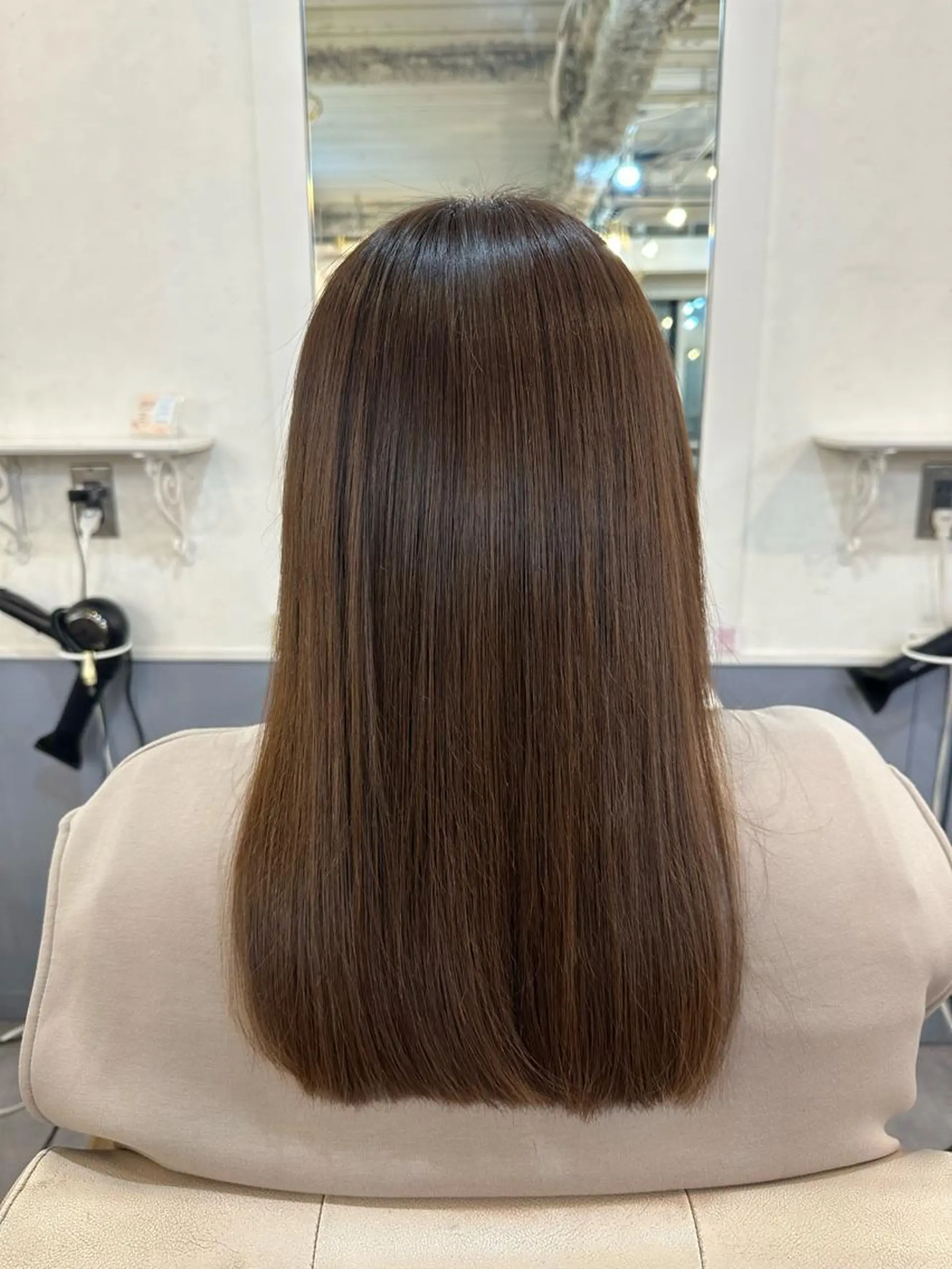 セミロング 縮毛矯正 🩵透明感/高発色 /難波/北原佑記🌸のヘアスタイル
